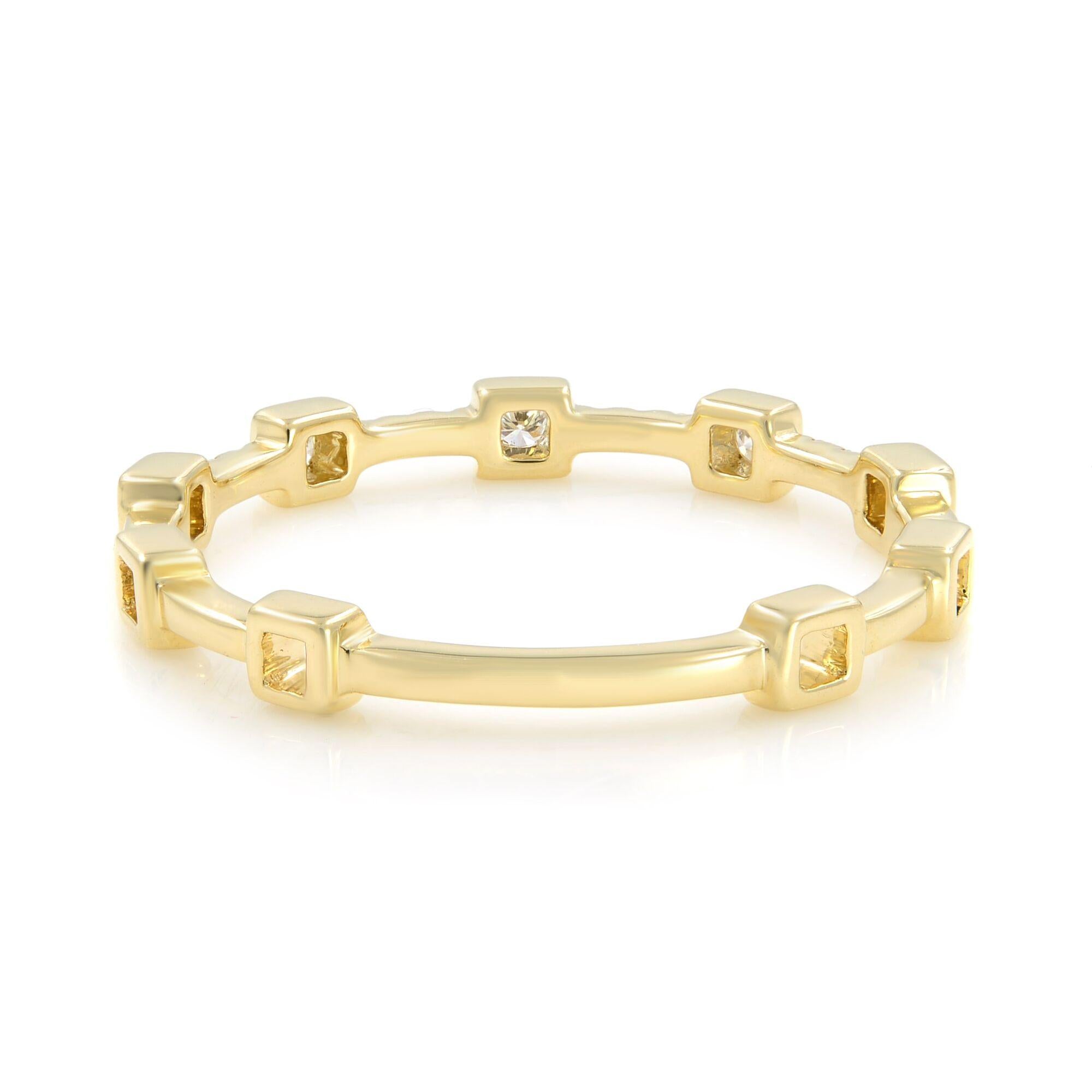 Modern Rachel Koen Diamond Bezel & Pave Set Band Ring 14K Yellow Gold 0.12cttw For Sale