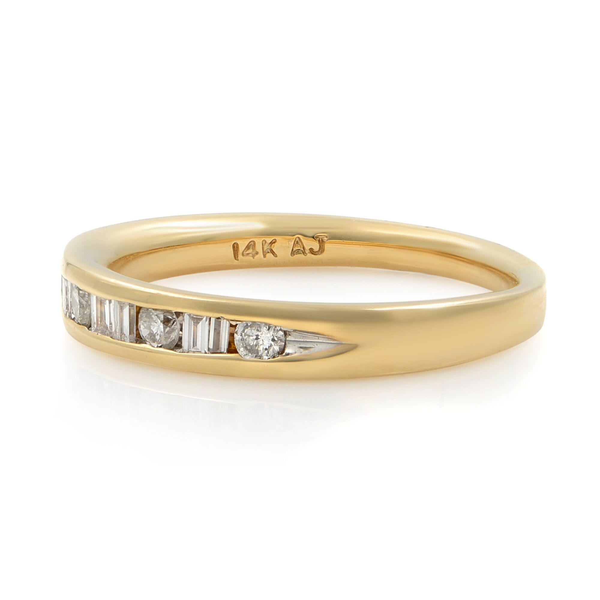 Modern Rachel Koen Diamond Ladies Wedding Band 14K Yellow Gold 0.25 Cttw Size 7 For Sale