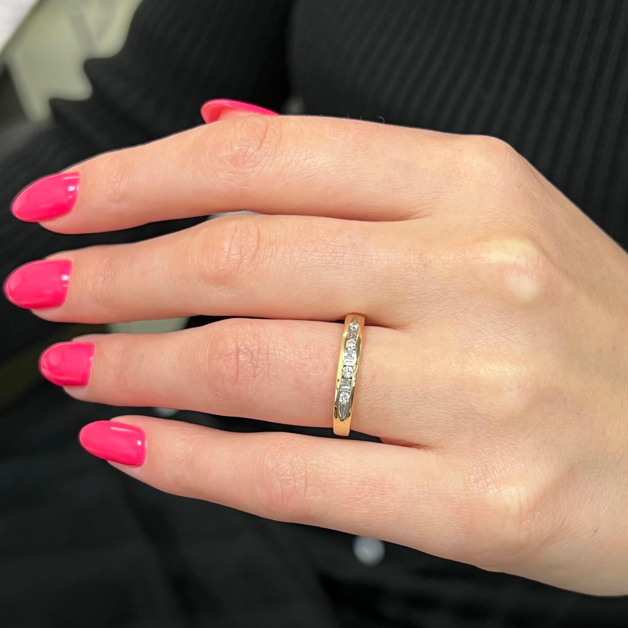 Rachel Koen Alliance pour femme en or jaune 14 carats avec diamants 0,25 carat poids total, taille 7 Neuf - En vente à New York, NY