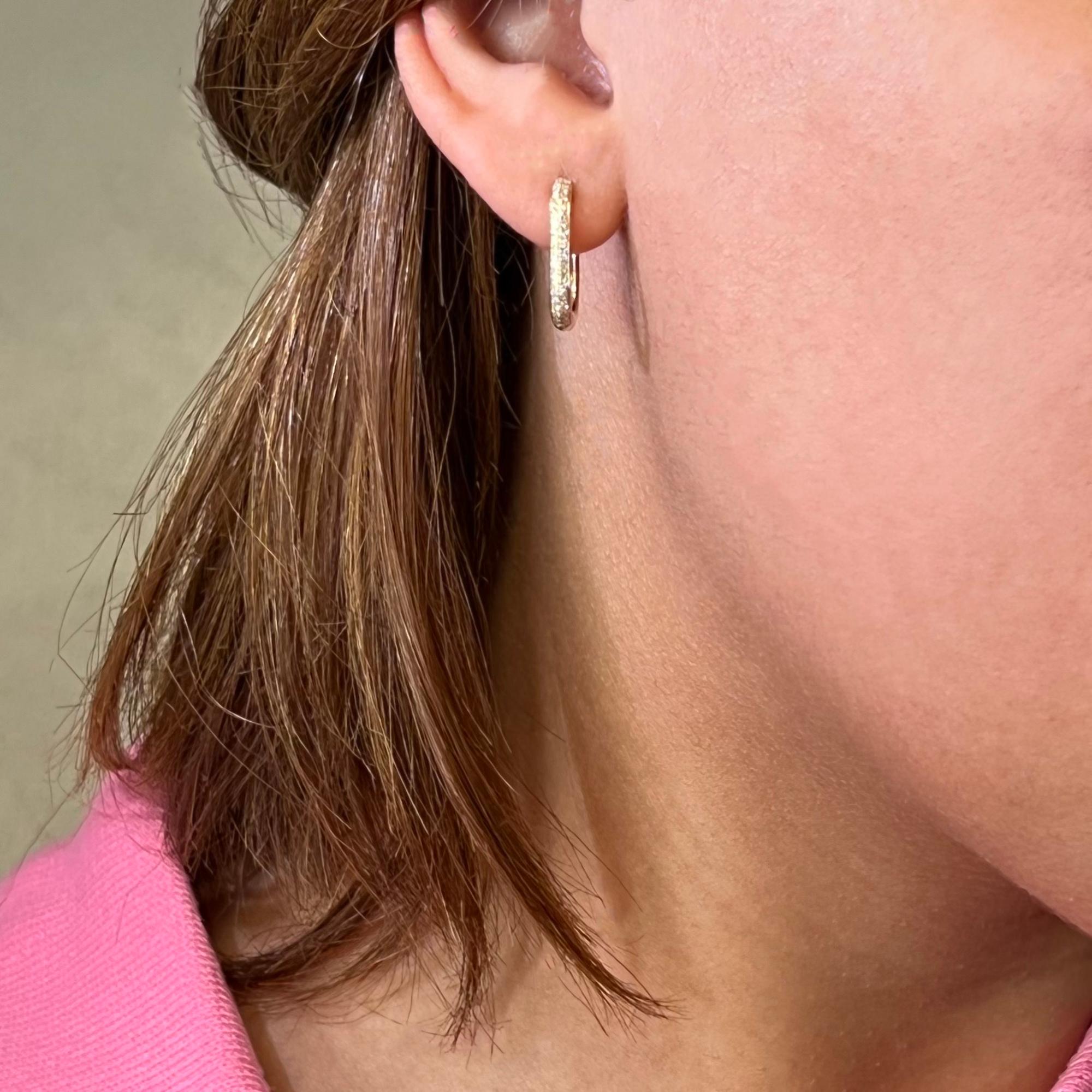 Round Cut Rachel Koen Diamond Oblong Huggie Earrings 14K Yellow Gold 0.18Cttw For Sale