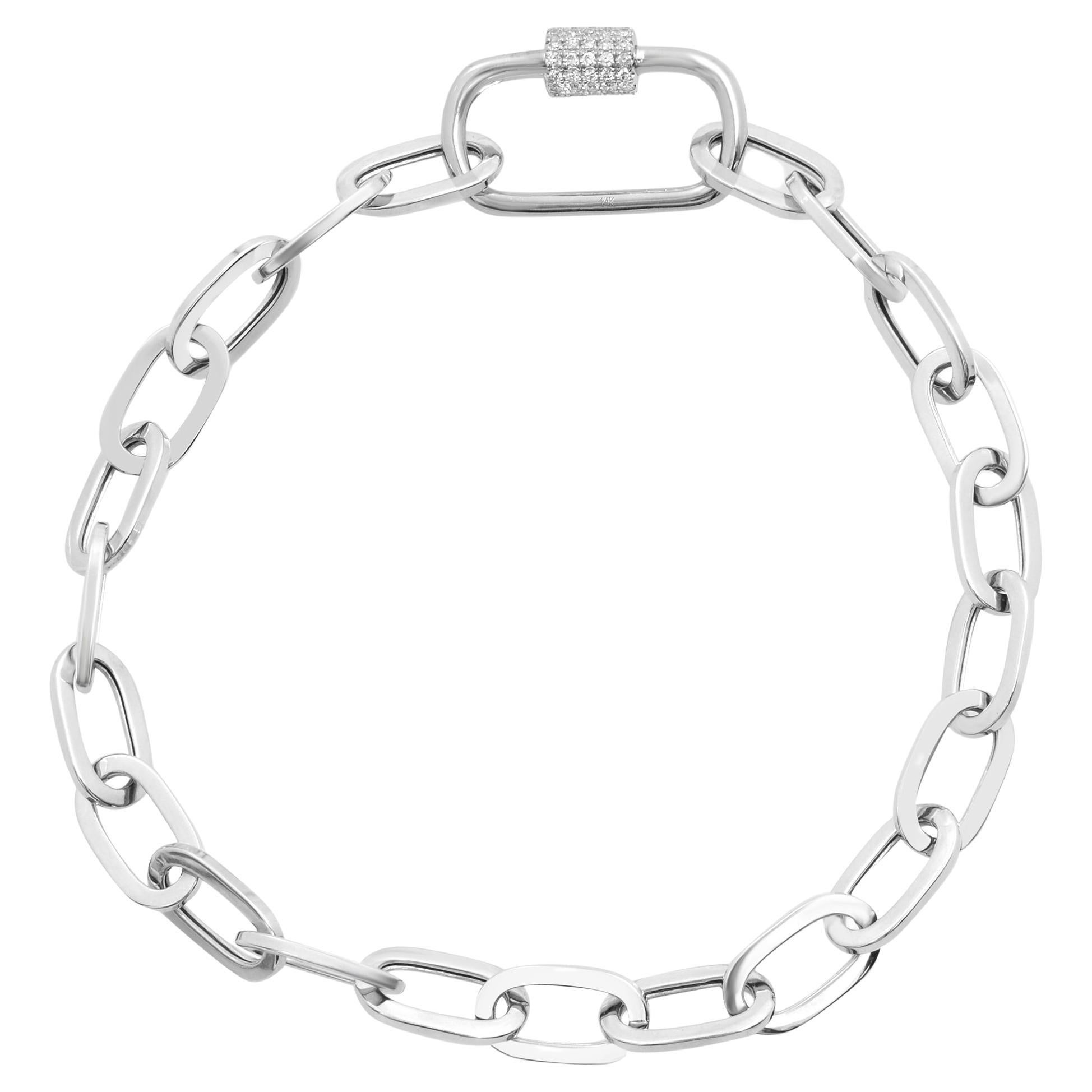 Get the perfect complementary everyday look with this weightless paperclip bracelet crafted in high polish 14K white gold. It's stackable and easy to mix and match. This bracelet features paper clip links measuring 9.7mm x 5.5mm each with pave set