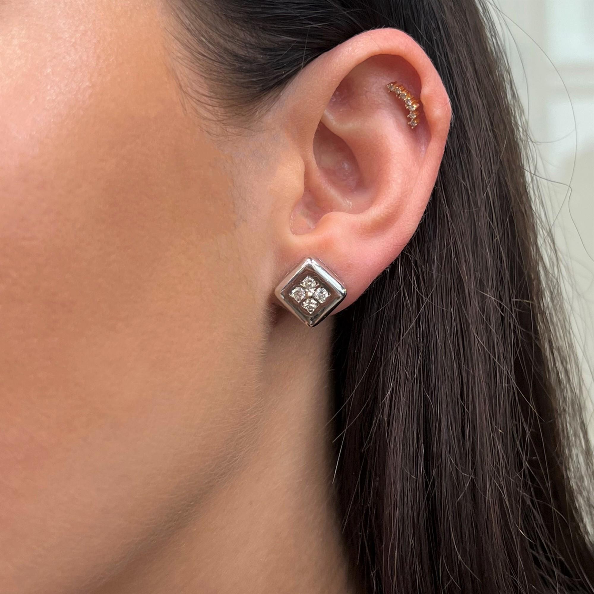 Rachel Koen, pendants d'oreilles en or blanc 18 carats et diamants en vente 1