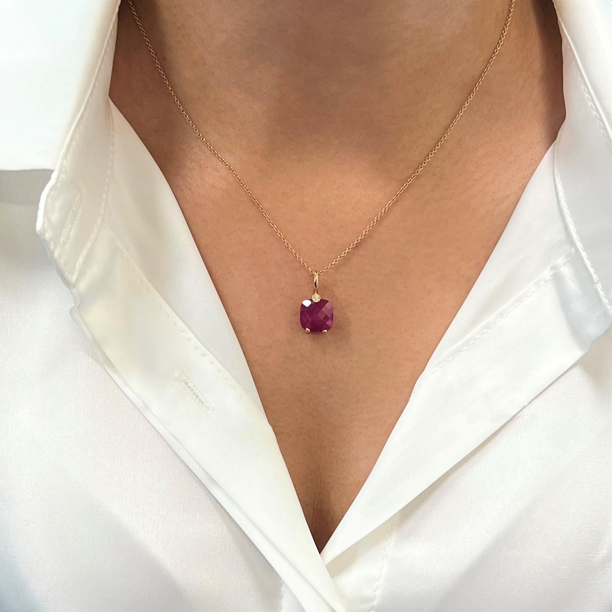 Women's Rachel Koen Diamond Pink Rhodolite Pendant Necklace 18K Yellow Gold For Sale