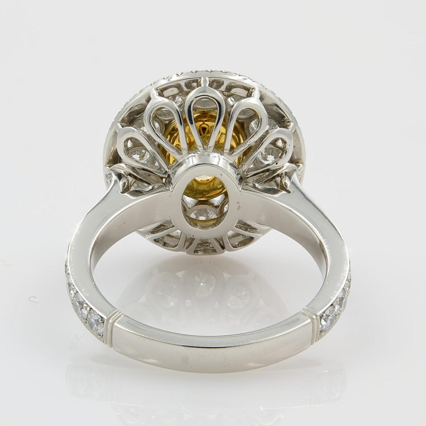 Oval Cut Rachel Koen Fancy Yellow 1.02ct Oval Diamond Engagement Ring Platinum For Sale