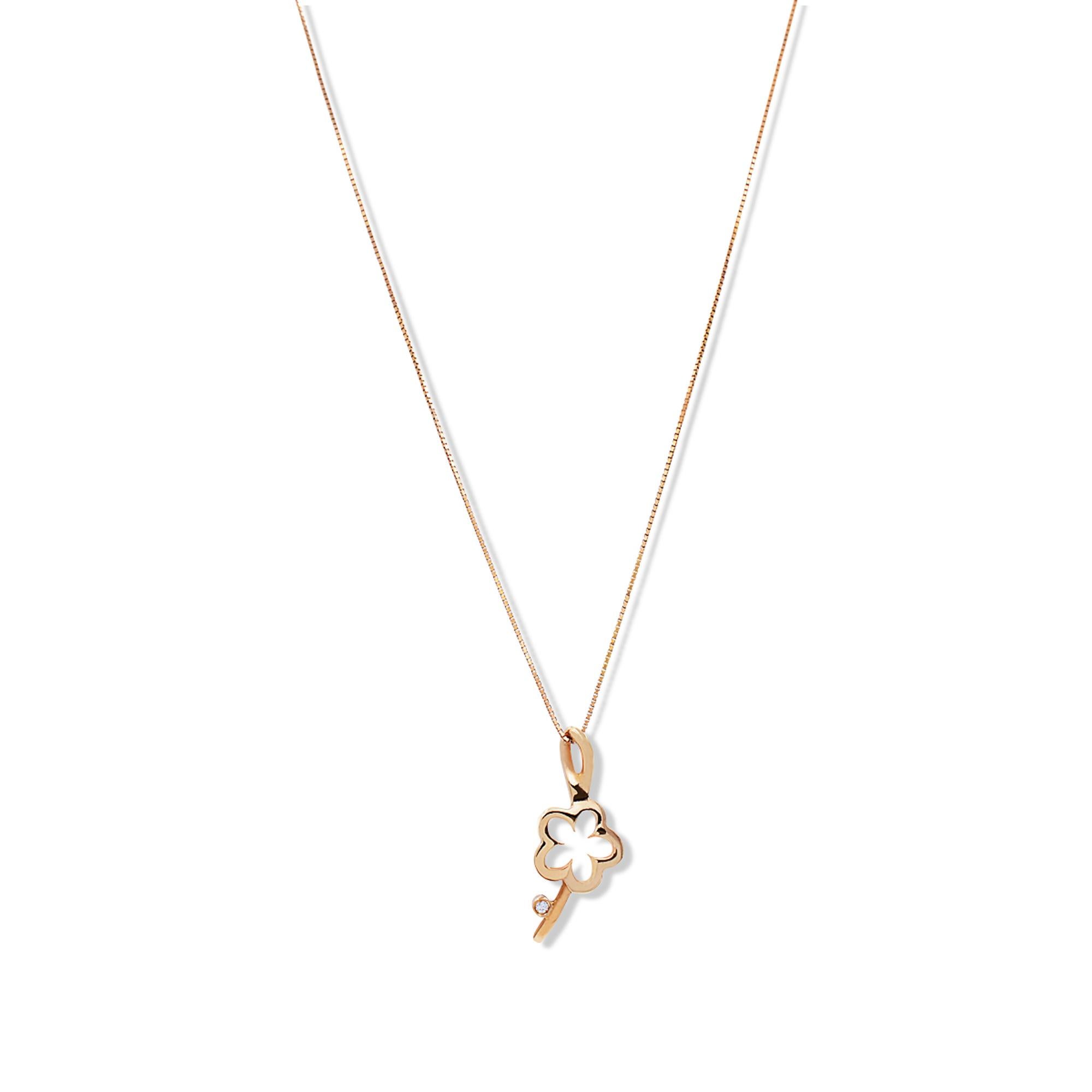Modern Rachel Koen Gemoro Flower Diamond Ladies Mini Pendant Necklace 14K Yellow Gold For Sale