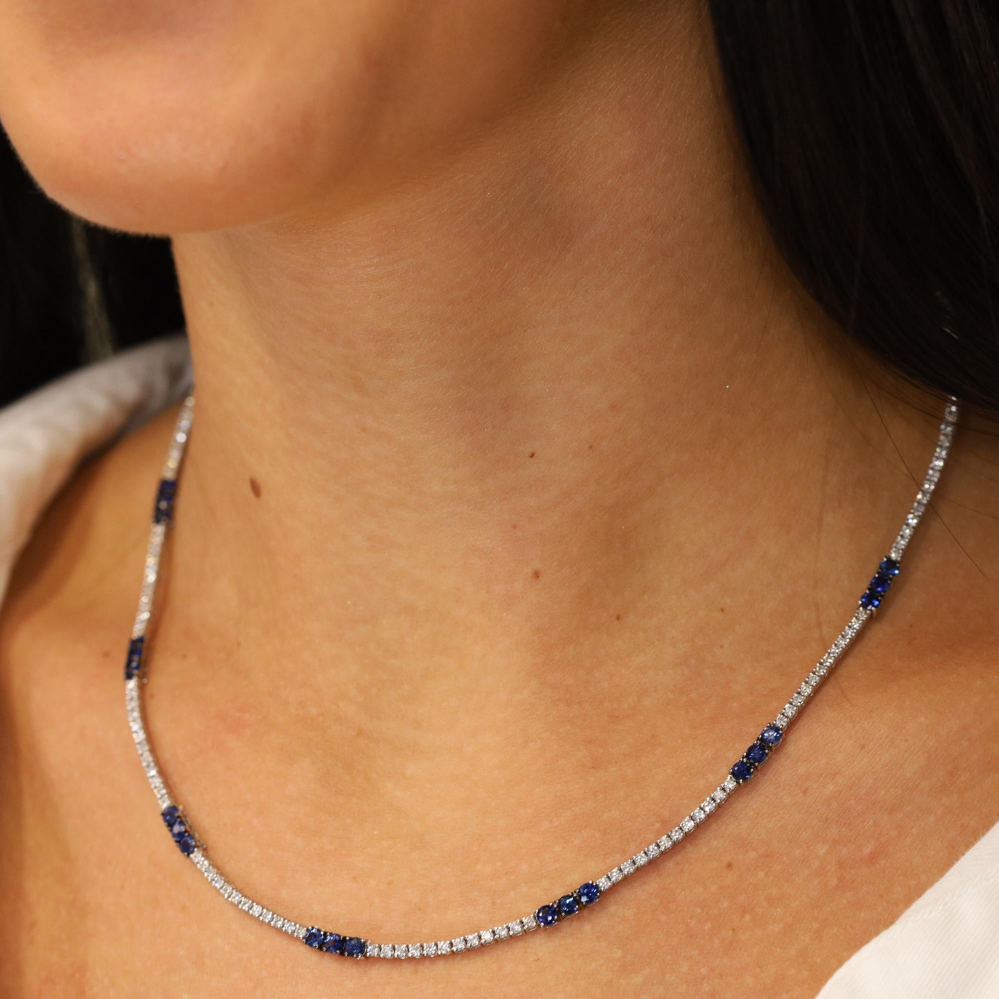 Rachel Koen: 14 Karat Weißgold Halskette mit echtem Diamant-Blauem Saphir und 3,32 Karat (Moderne) im Angebot
