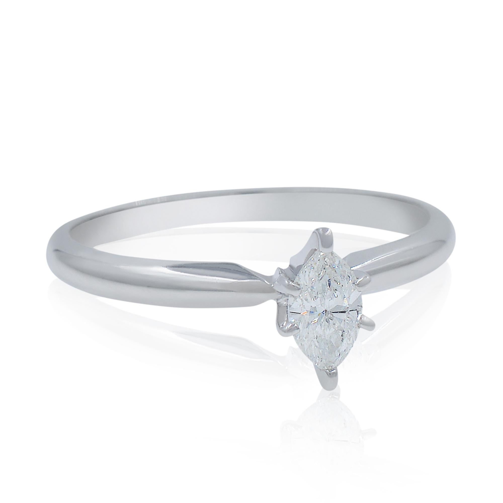 Moderne Rachel Koen Bague de fiançailles en or blanc 14 carats avec diamants taille marquise 0,27 carat en vente