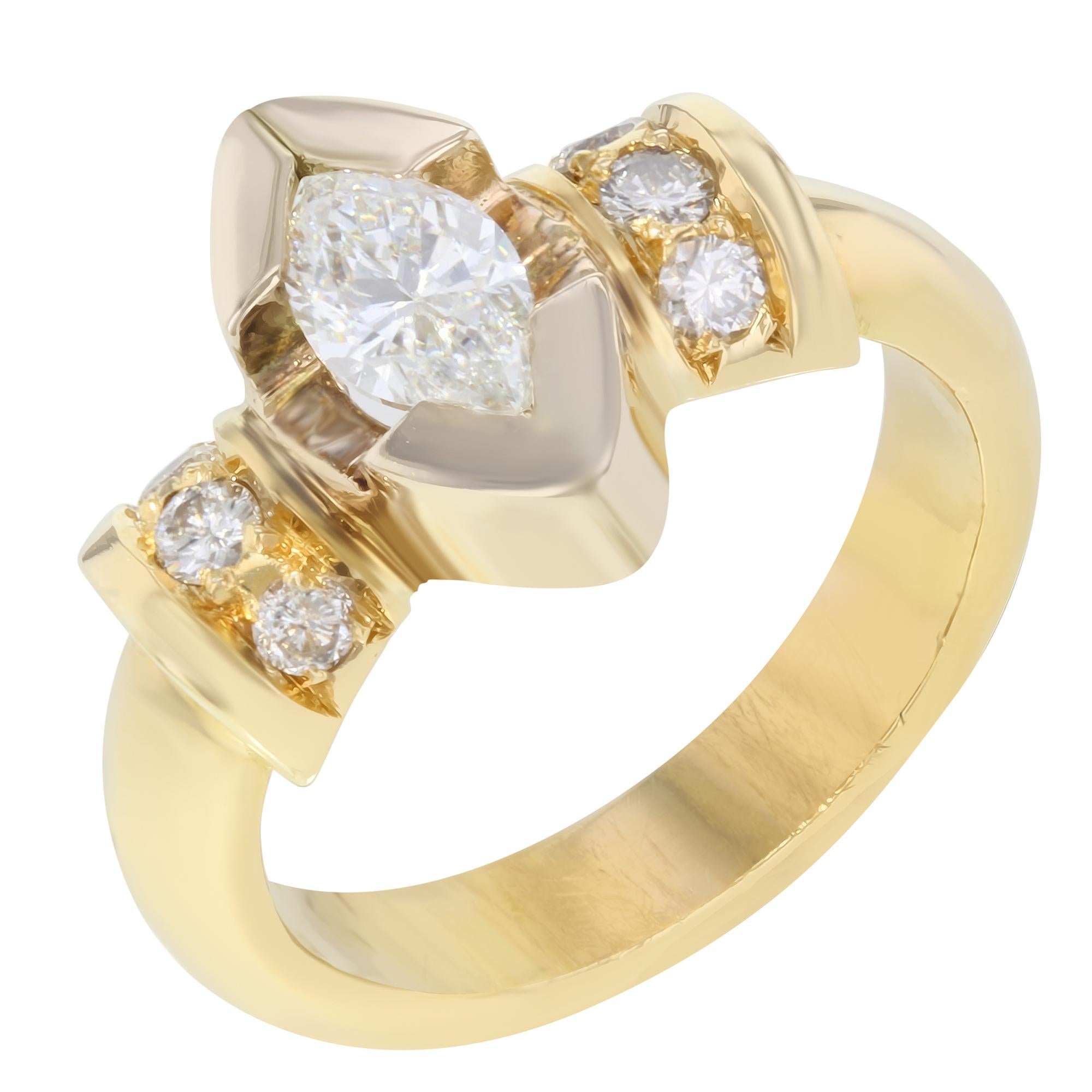 Modern Rachel Koen Marquise Cut Diamond Engagement Ring 18K Yellow Gold 1.06Cttw For Sale