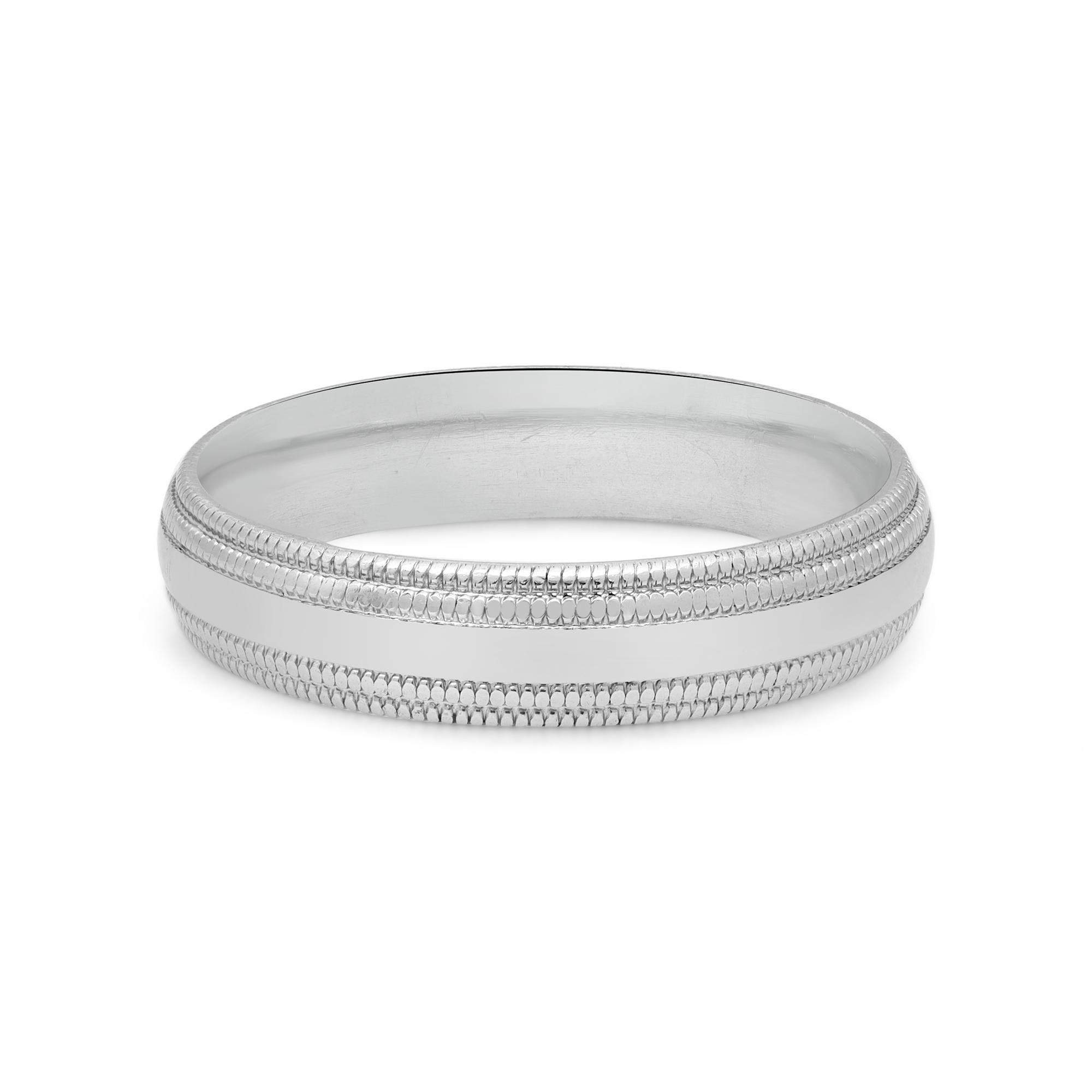 Classic men's wedding band ring. Crafted in fine high polished platinum. Ring size 10.5. Width: 4.9 mm. Total weight: 8.90 grams. Excellent pre-owned condition. Comes with a presentable gift box.
