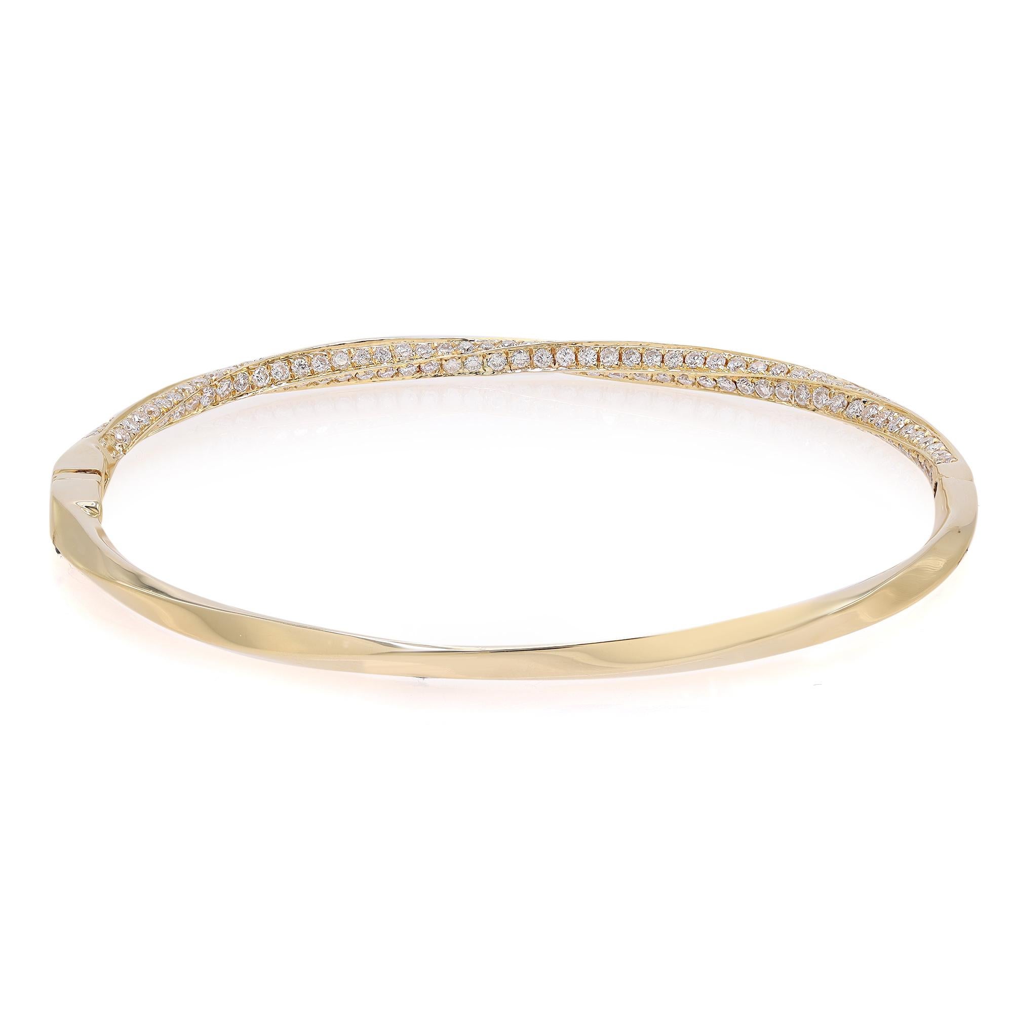 Modern Rachel Koen Pave Set Round Cut Diamond Bangle Bracelet 18k Yellow Gold 2.05Cttw For Sale