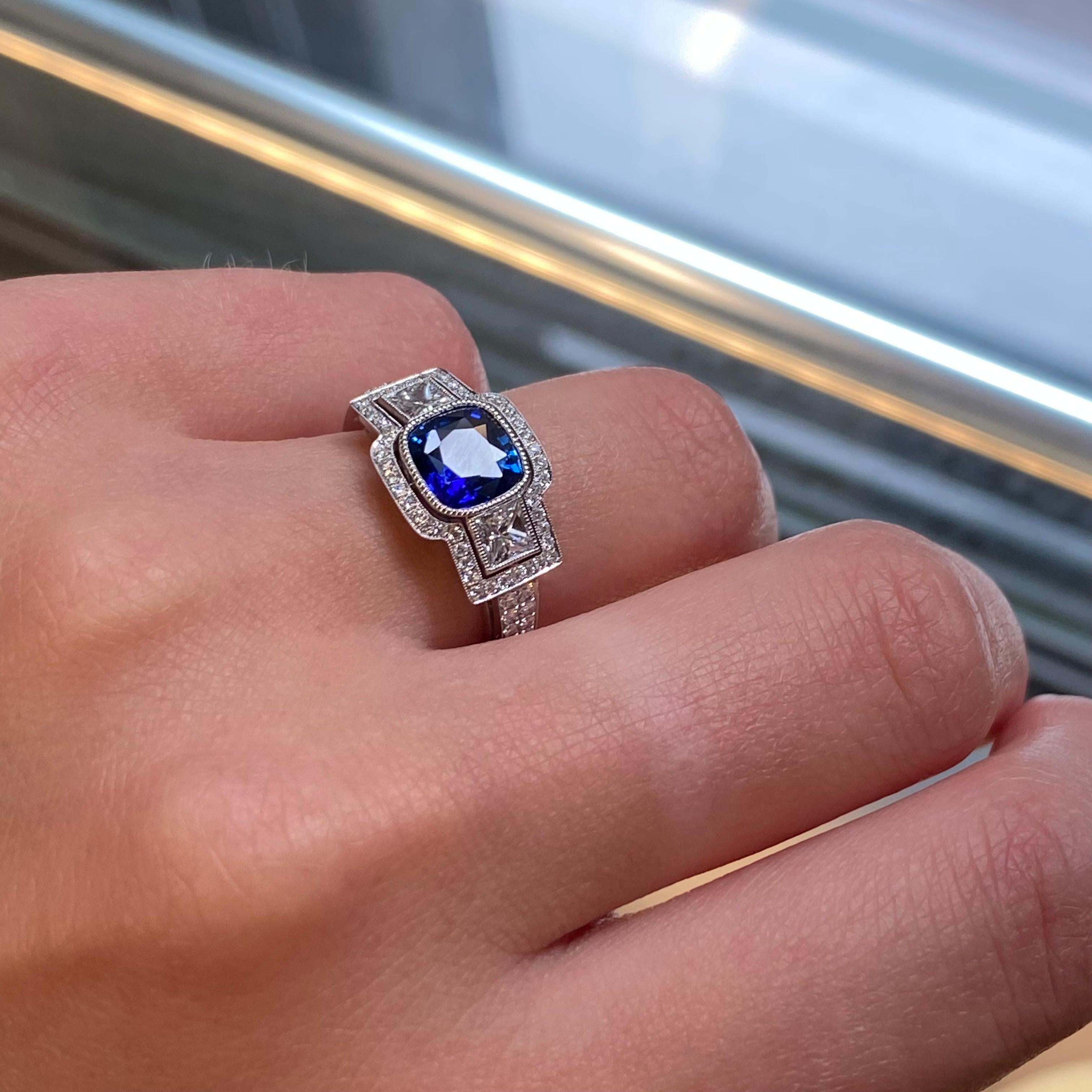 Women's Rachel Koen Platinum Blue Cushion Cut Sapphire Diamond Engagement Ring For Sale