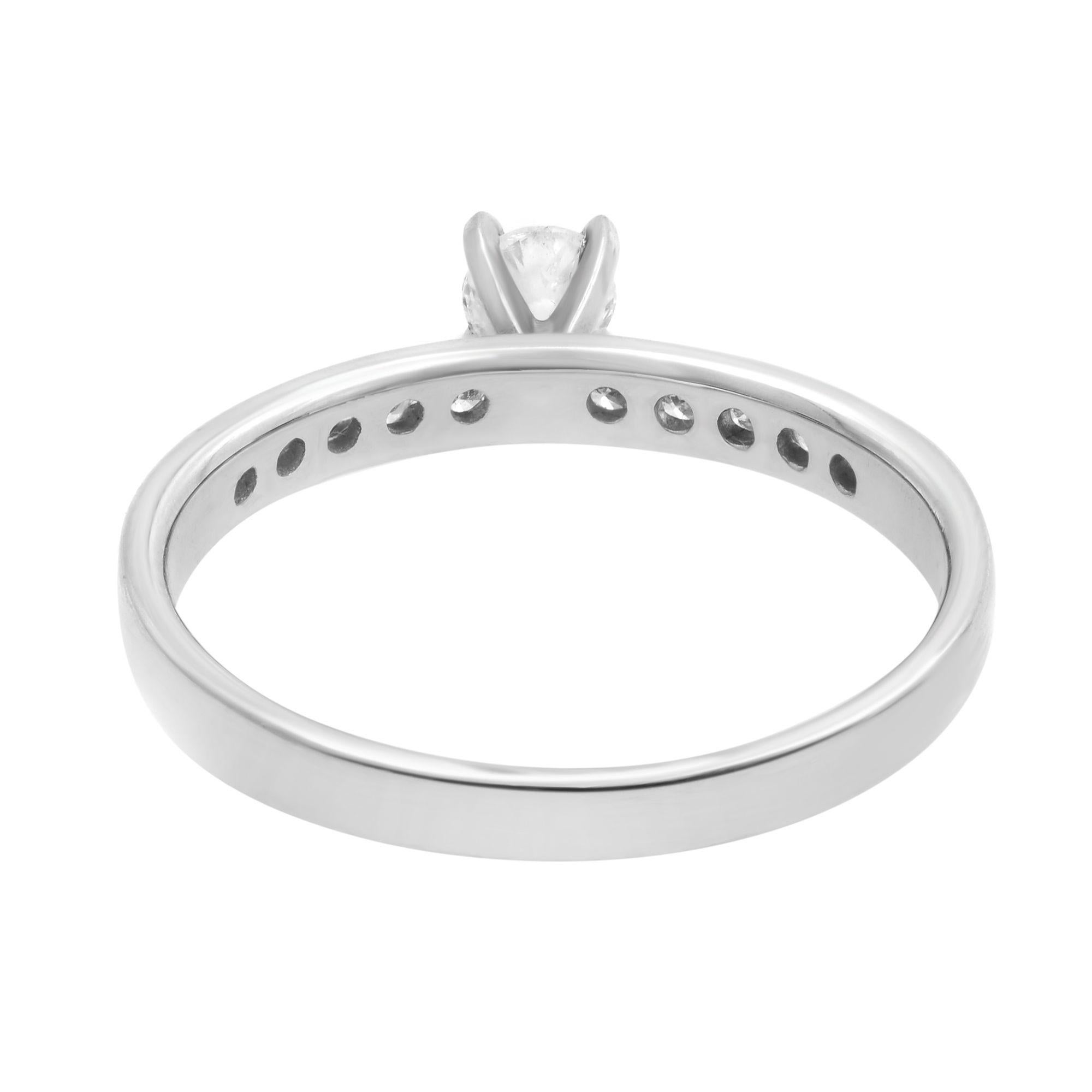 Modern Rachel Koen Platinum Round Cut Diamond Engagement Ring 0.20 Carat
