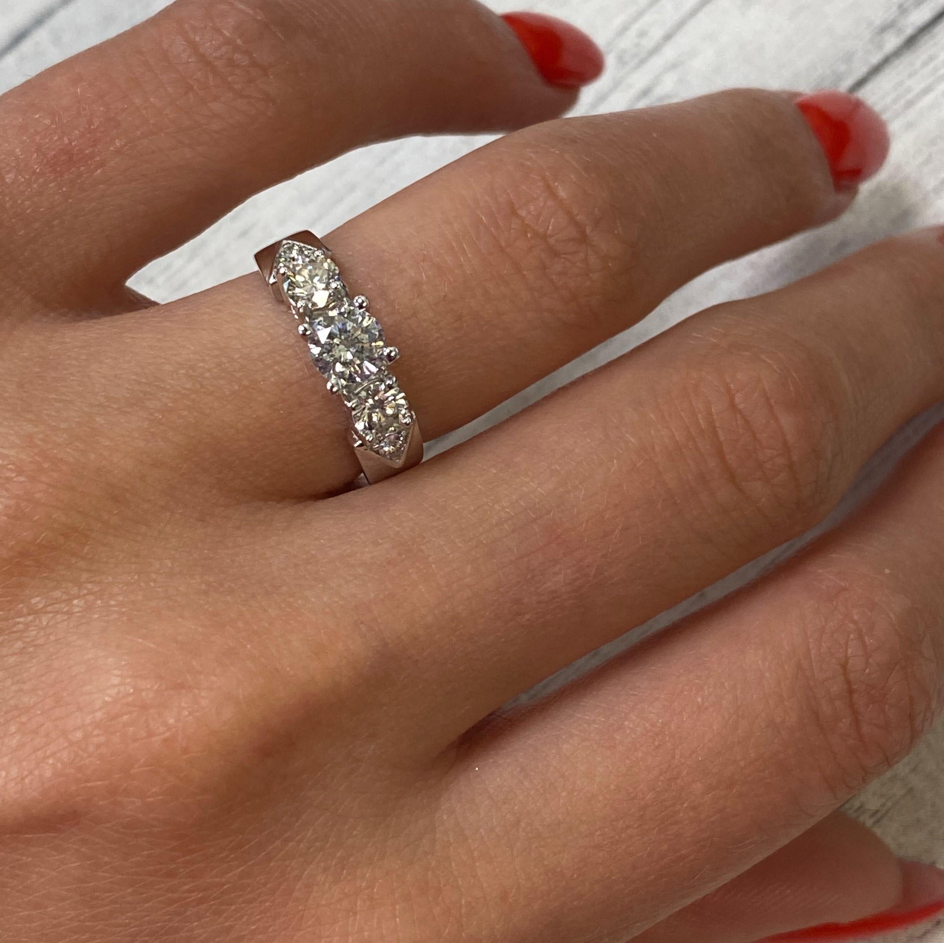 Women's Rachel Koen Round Cut Diamond Engagement Ring 18K White Gold 1.00cttw For Sale
