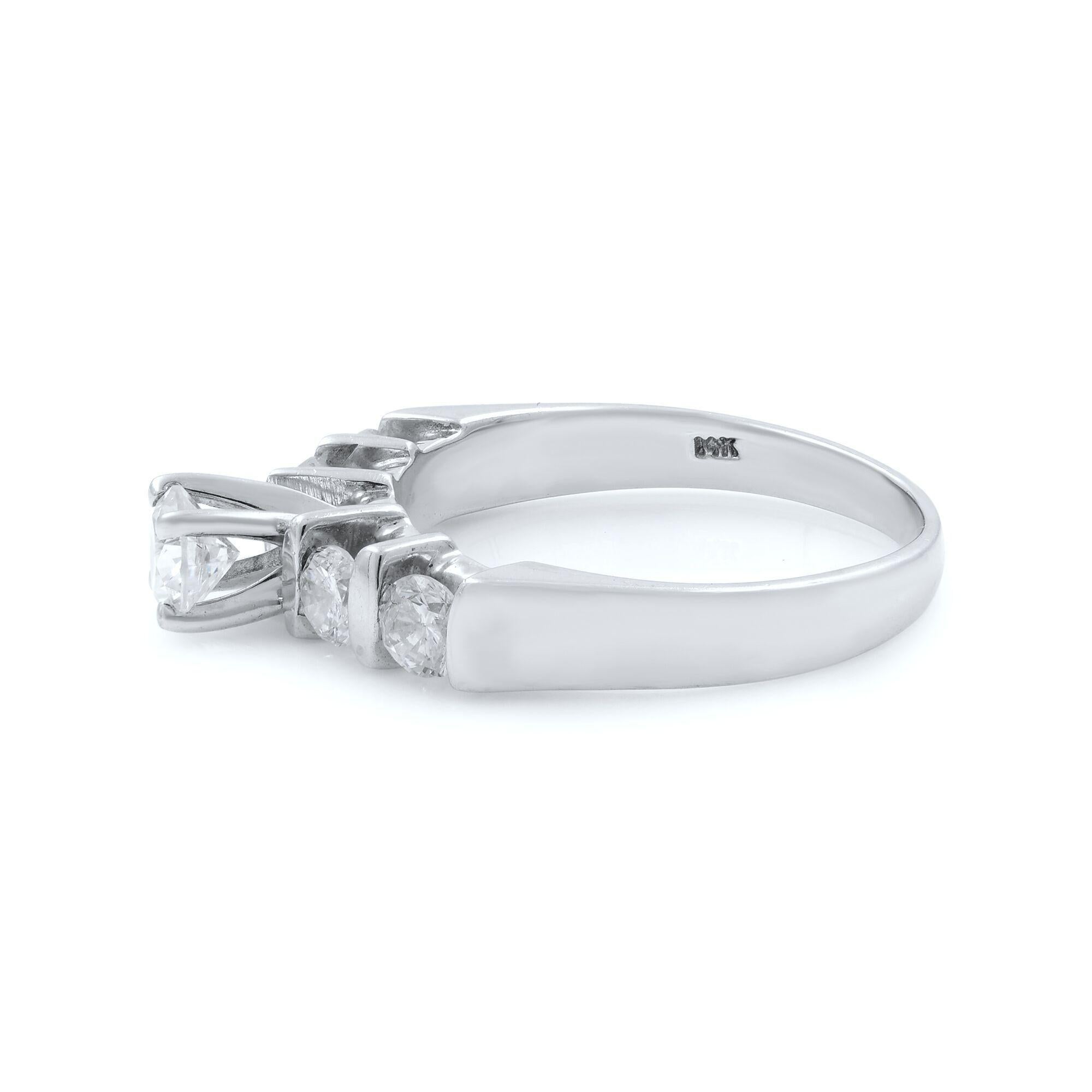 Modern Rachel Koen Round Cut Diamond Womens Engagement Ring 14K White Gold 0.86 Cttw For Sale