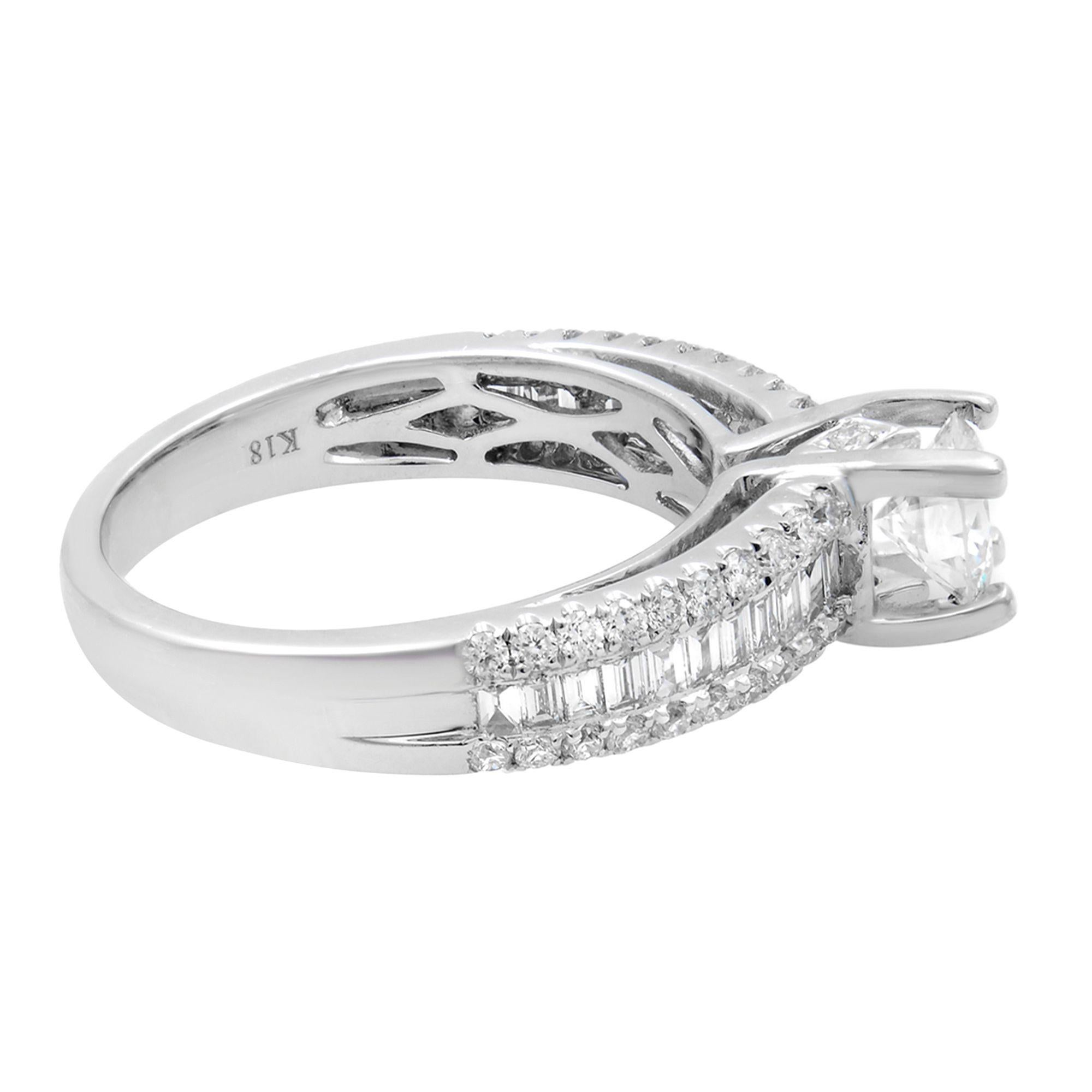 Taglio rotondo Anello di fidanzamento Rachel Koen con taglio rotondo in oro bianco 18K 0,71cts in vendita