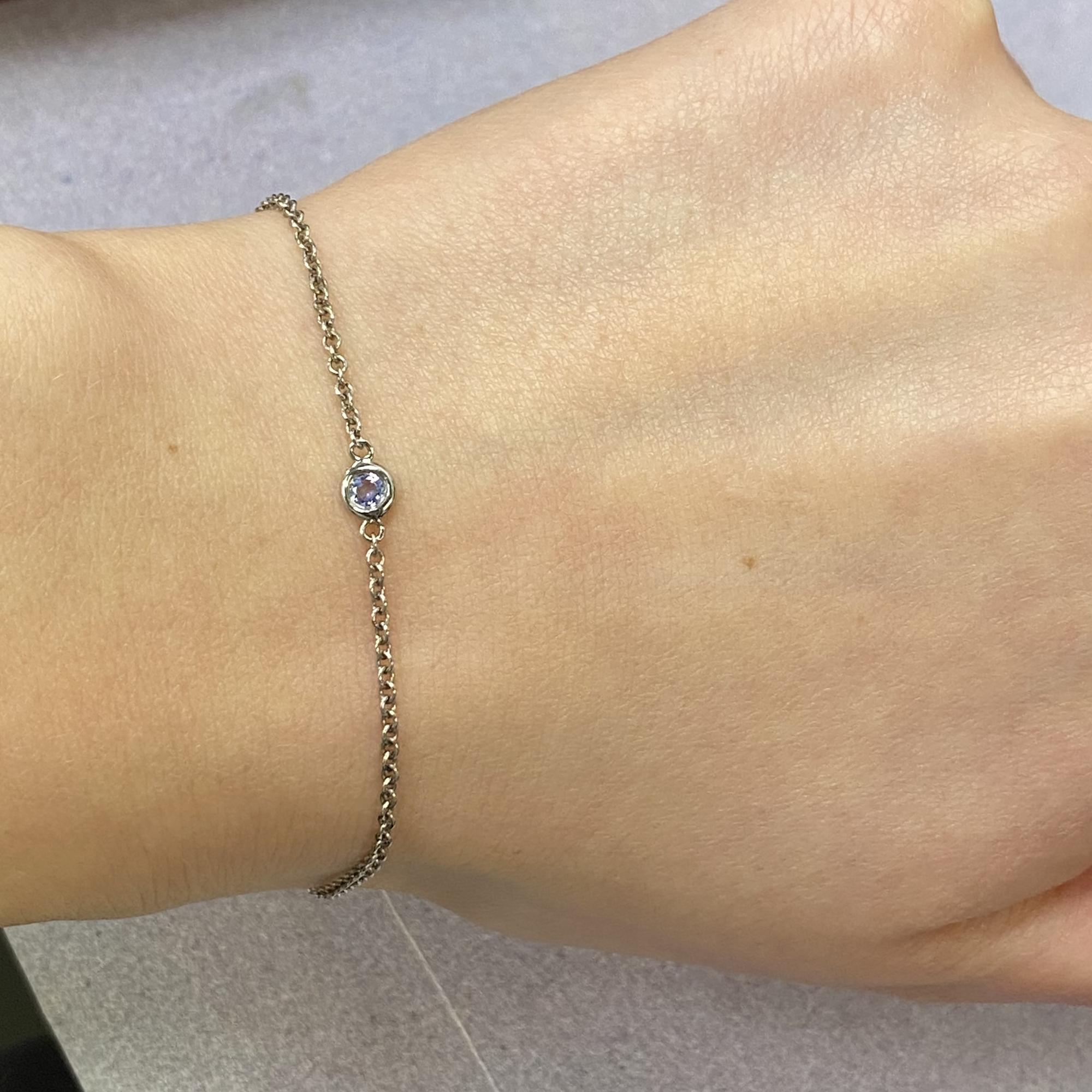 Taille ronde Rachel Koen Bracelet à chaîne pour femme en or blanc 14 carats avec aigue-marine et une lunette unique en vente