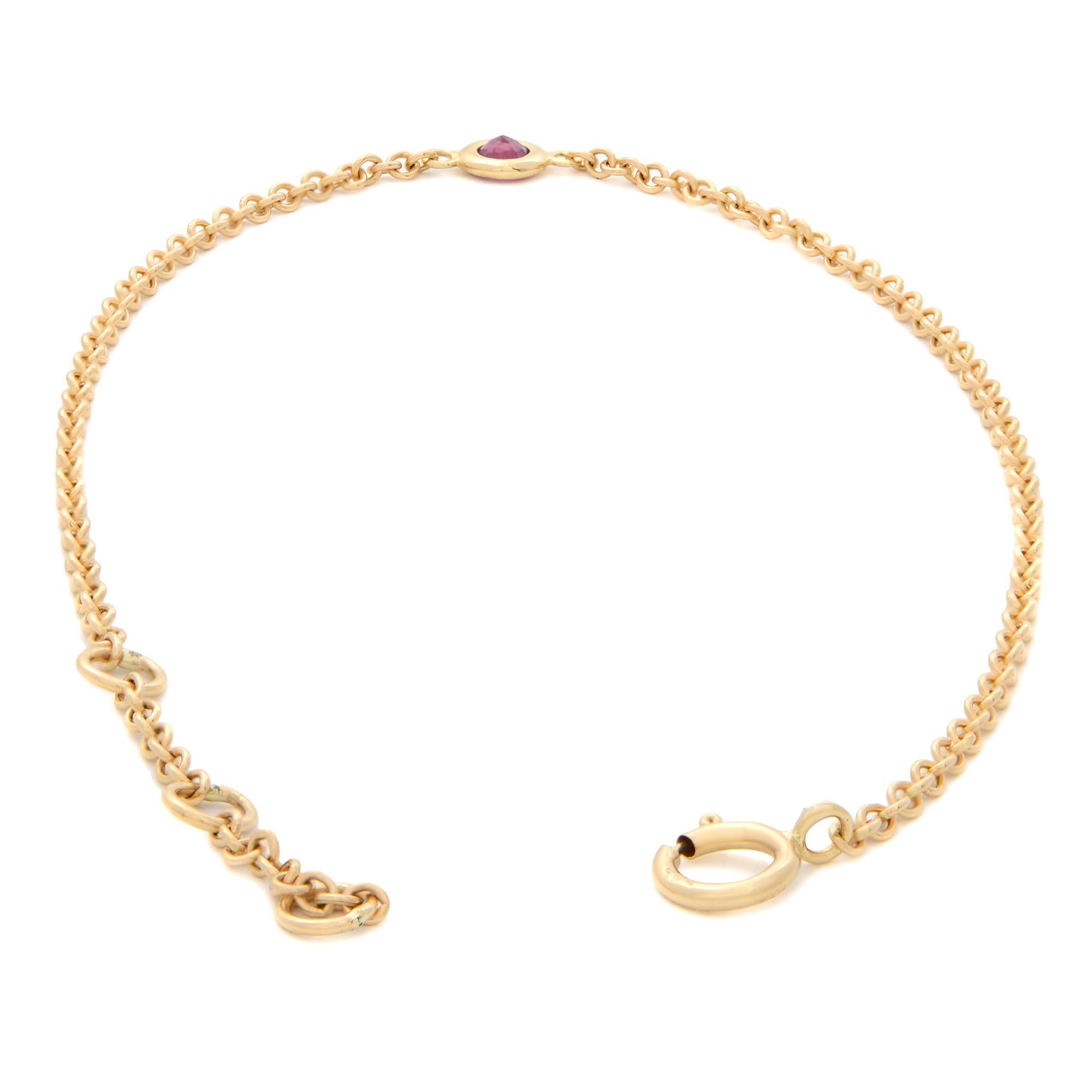 Moderne Rachel Koen Bracelet pour femme en or jaune 14 carats avec un seul chaton et rubis rose en vente