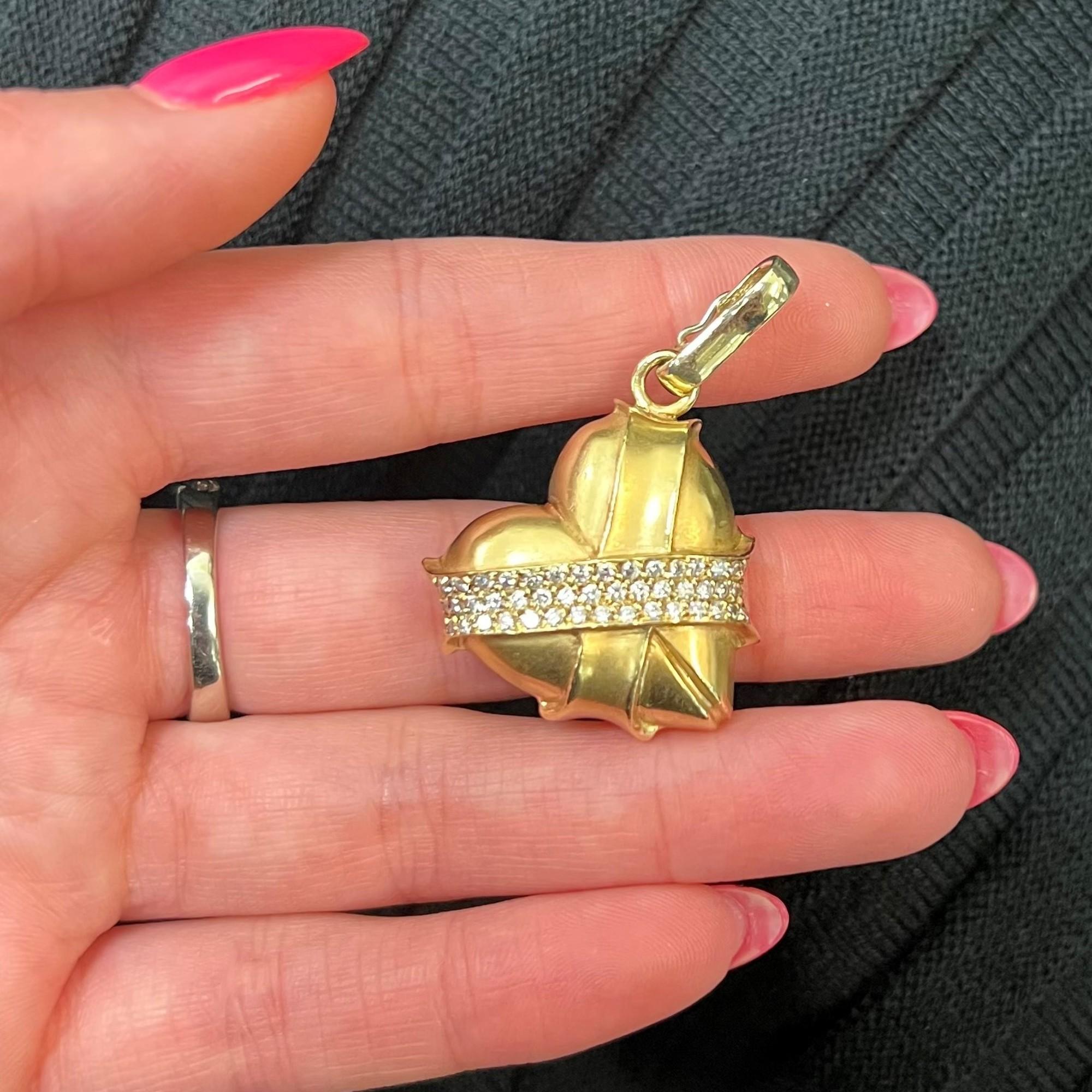 Rachel Koen Pendentif cœur en or jaune 14 carats avec diamants massif de 1,00 carat poids total Excellent état - En vente à New York, NY
