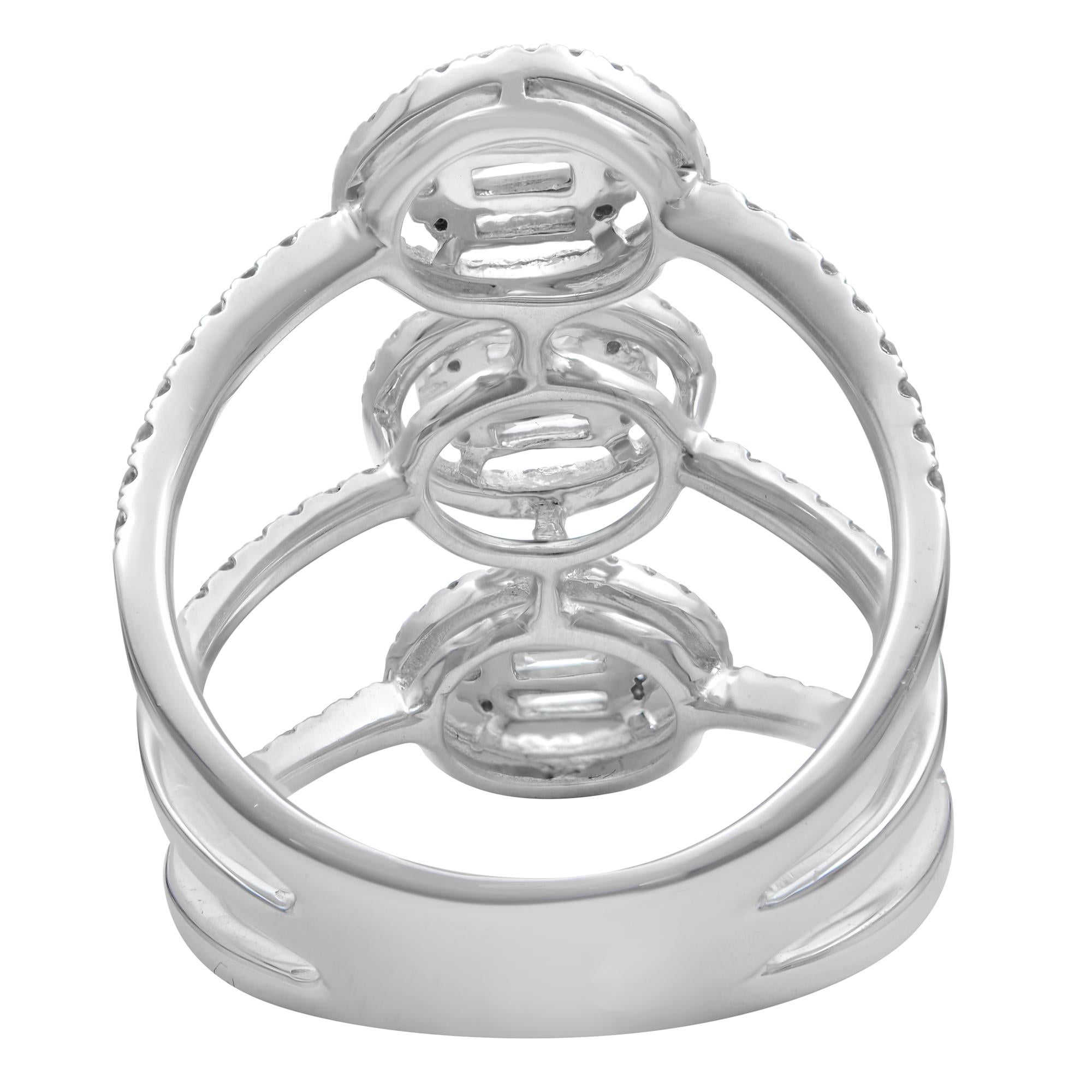 Rachel Koen Anello da cocktail con tre file di diamanti in oro bianco 18 carati 1,14cttw In condizioni Nuovo in vendita a New York, NY