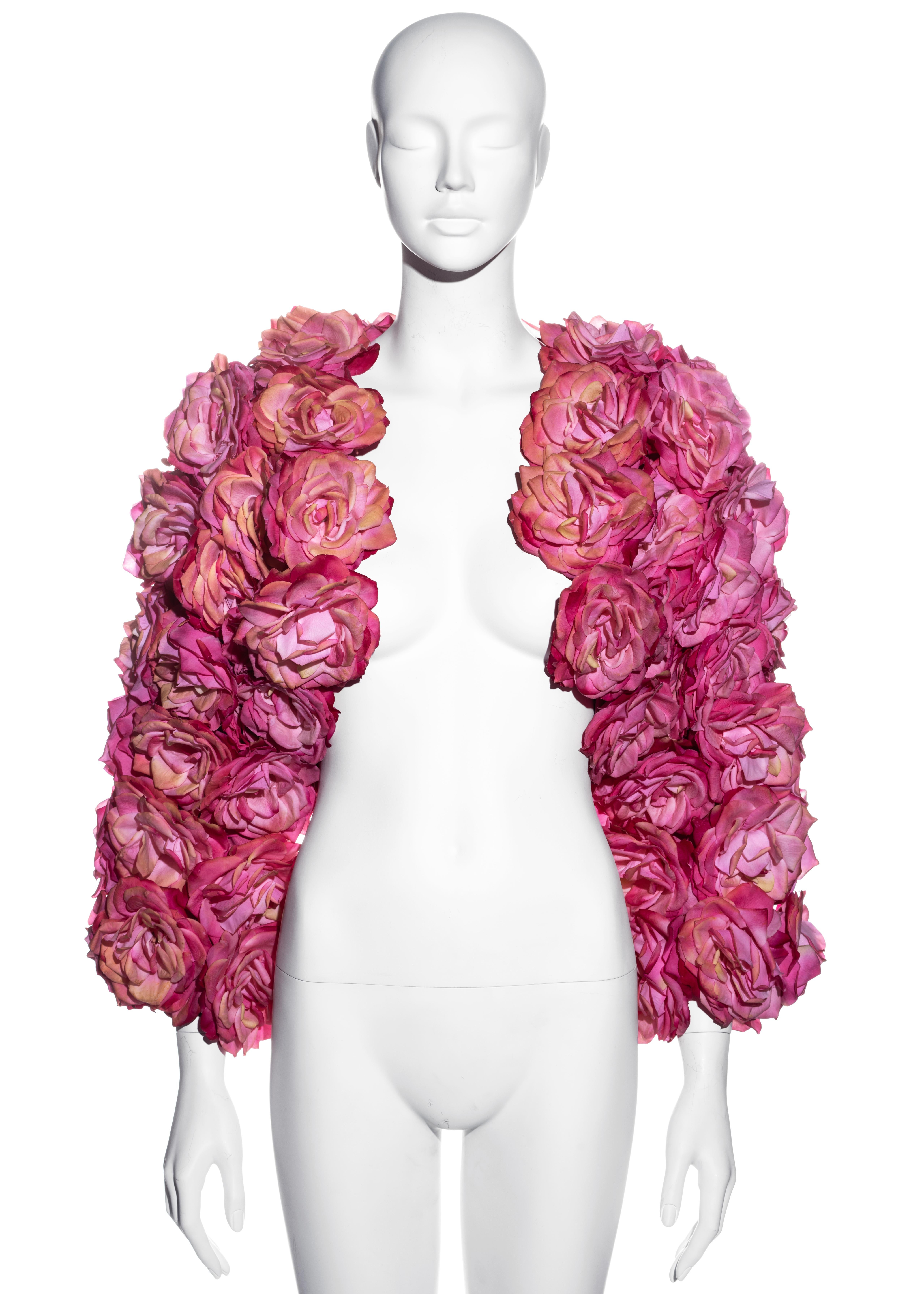 ▪ Rachel London pink rose bolero jacket
▪ Adorned with large pink faux roses 
▪ Seen on Madonna at the 1988 Tony Awards and Rihanna for Garage Magazine, Sep 2018
▪ Size Small
▪ c. 1988