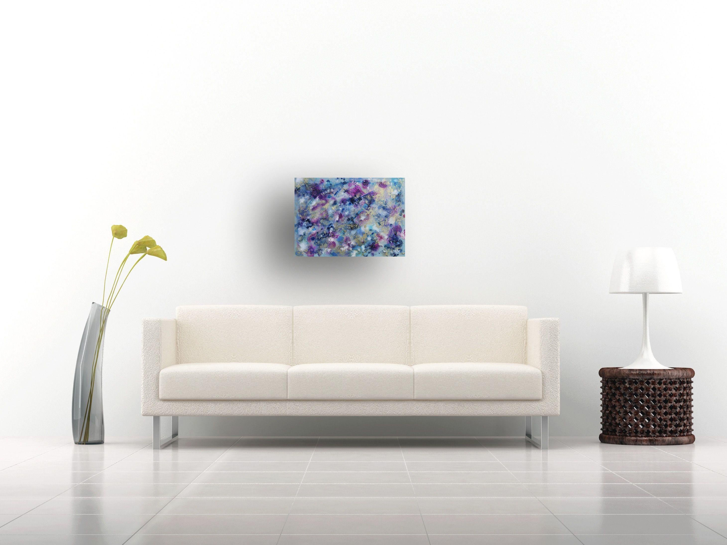 Il tesoro di Nettuno, Pittura, Acrilico su metallo - Abstract Painting Grigio di Rachel McCullock