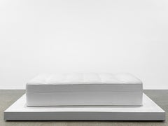 Rachel Whiteread, Daybed