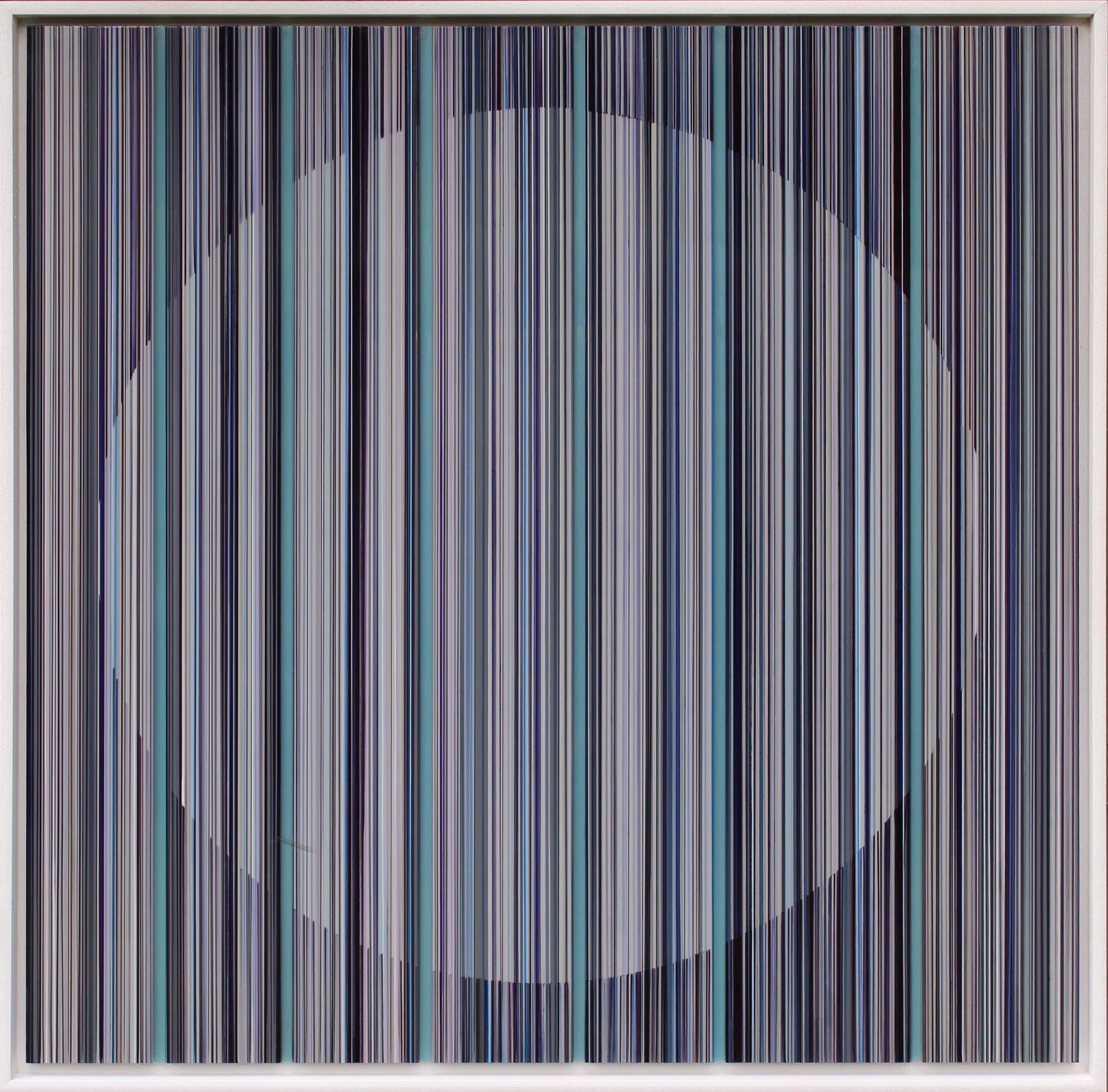 Rachel Wickremer Abstract Painting – Grauer Kreis - abstraktes geometrisches Mixed-Media-Kunstwerk, Polycarbonat mit Acryl