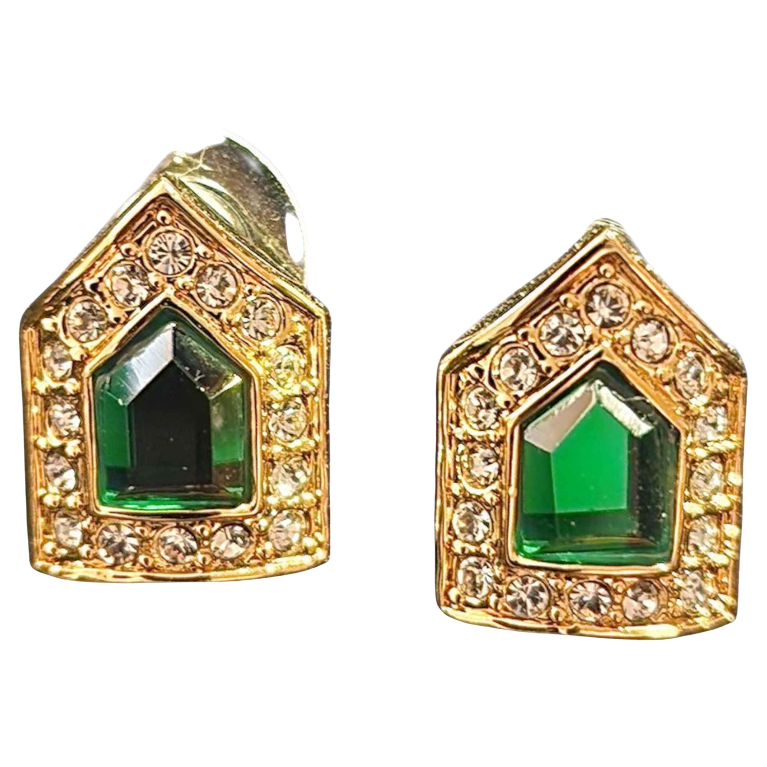 Rachel Zoe Orecchini con perno architettonico in vetro smeraldo e cristallo in vendita