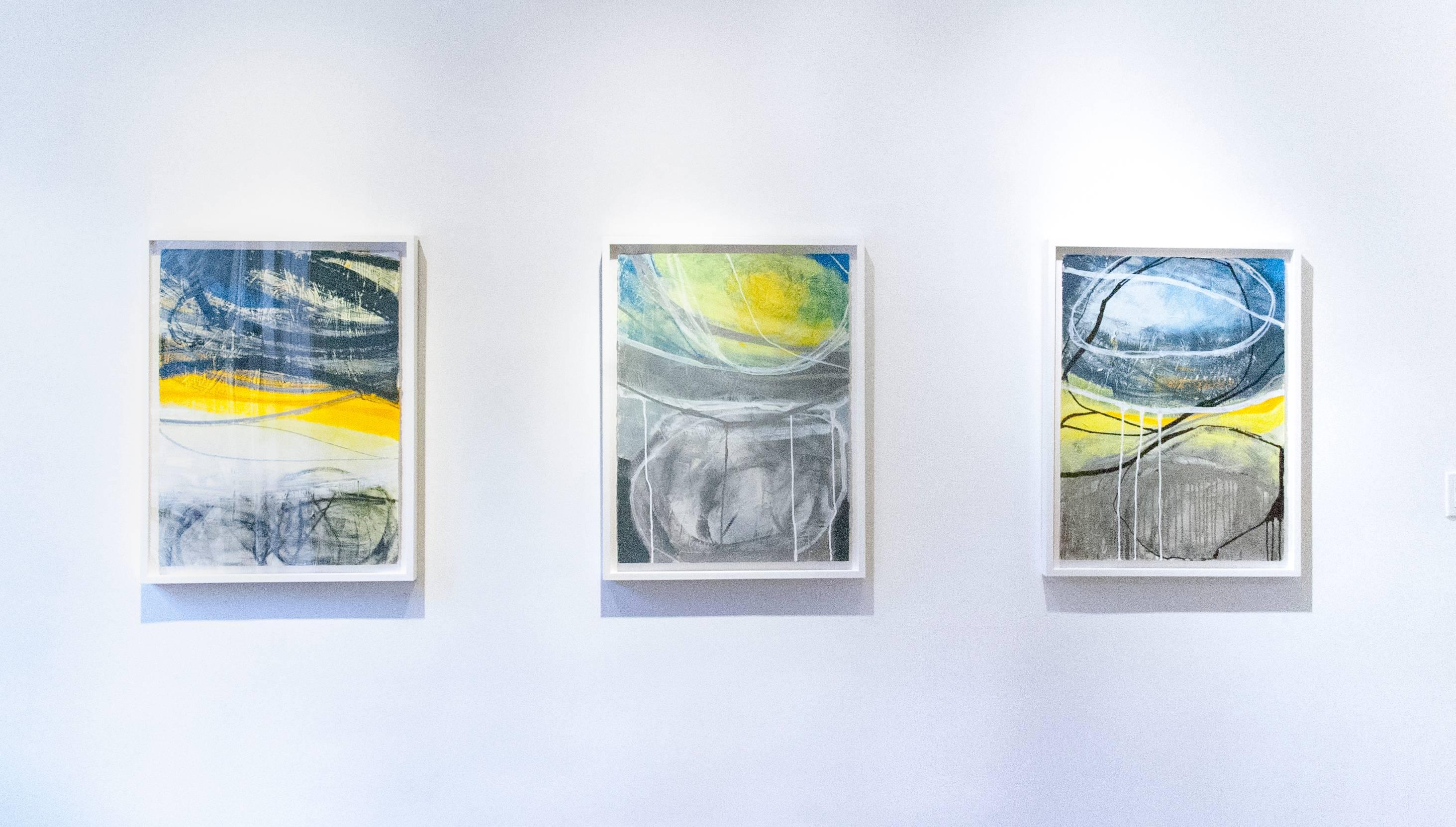 Rocce e raggi 13 ( astratto, paesaggio, blu, grigio, scuro, cielo, texture) - Print di Rachelle Krieger