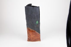 Abstrakte Keramikskulptur mit Charred-Muster