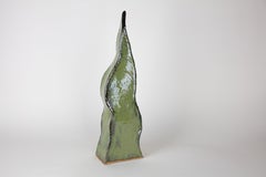 Shoot 4, Abstrakte Keramik-Skulptur, grün