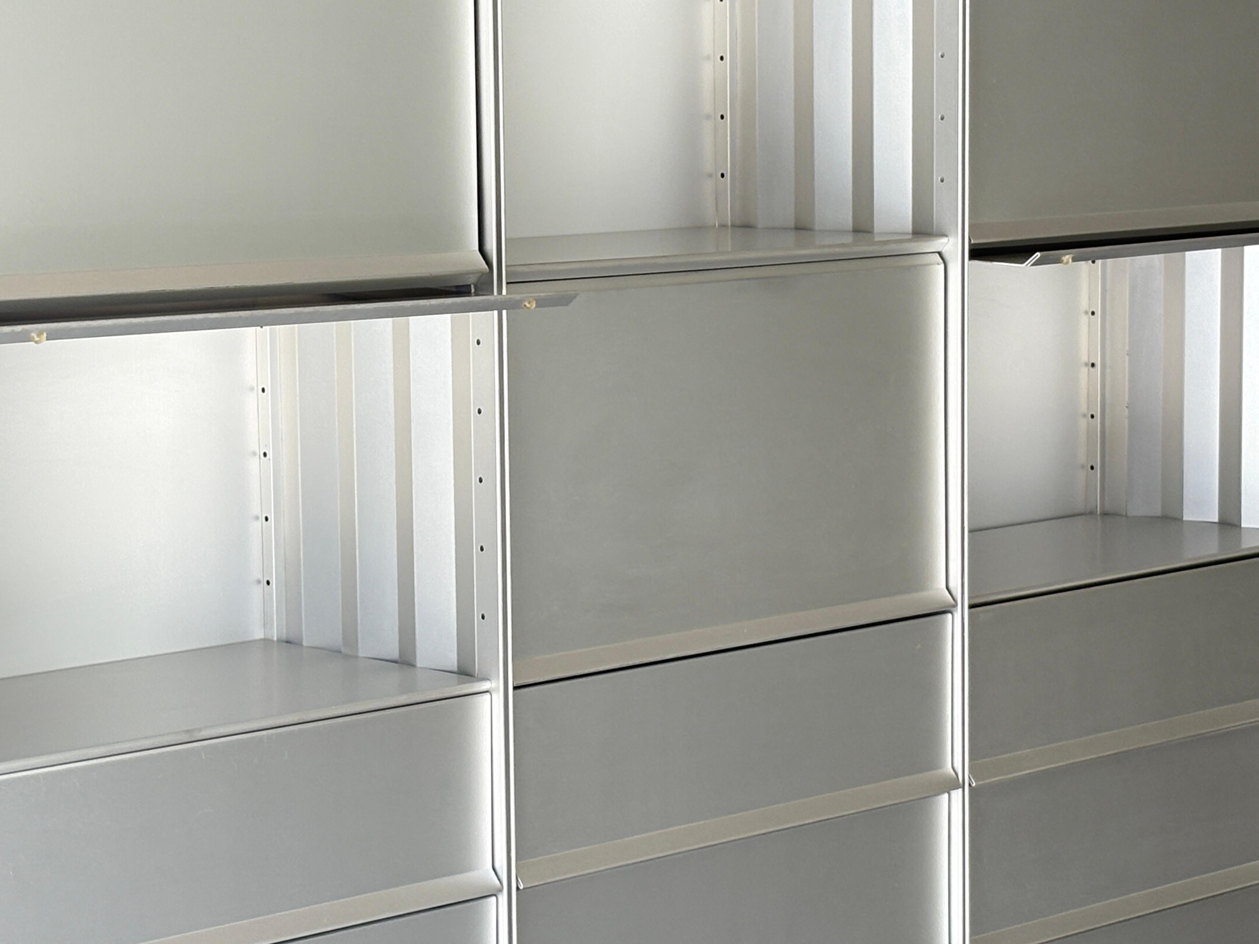 Radar classic modular shelf unit designed by Heinrich Gerhard for Adeco In Good Condition For Sale In Offenburg, Baden Wurthemberg