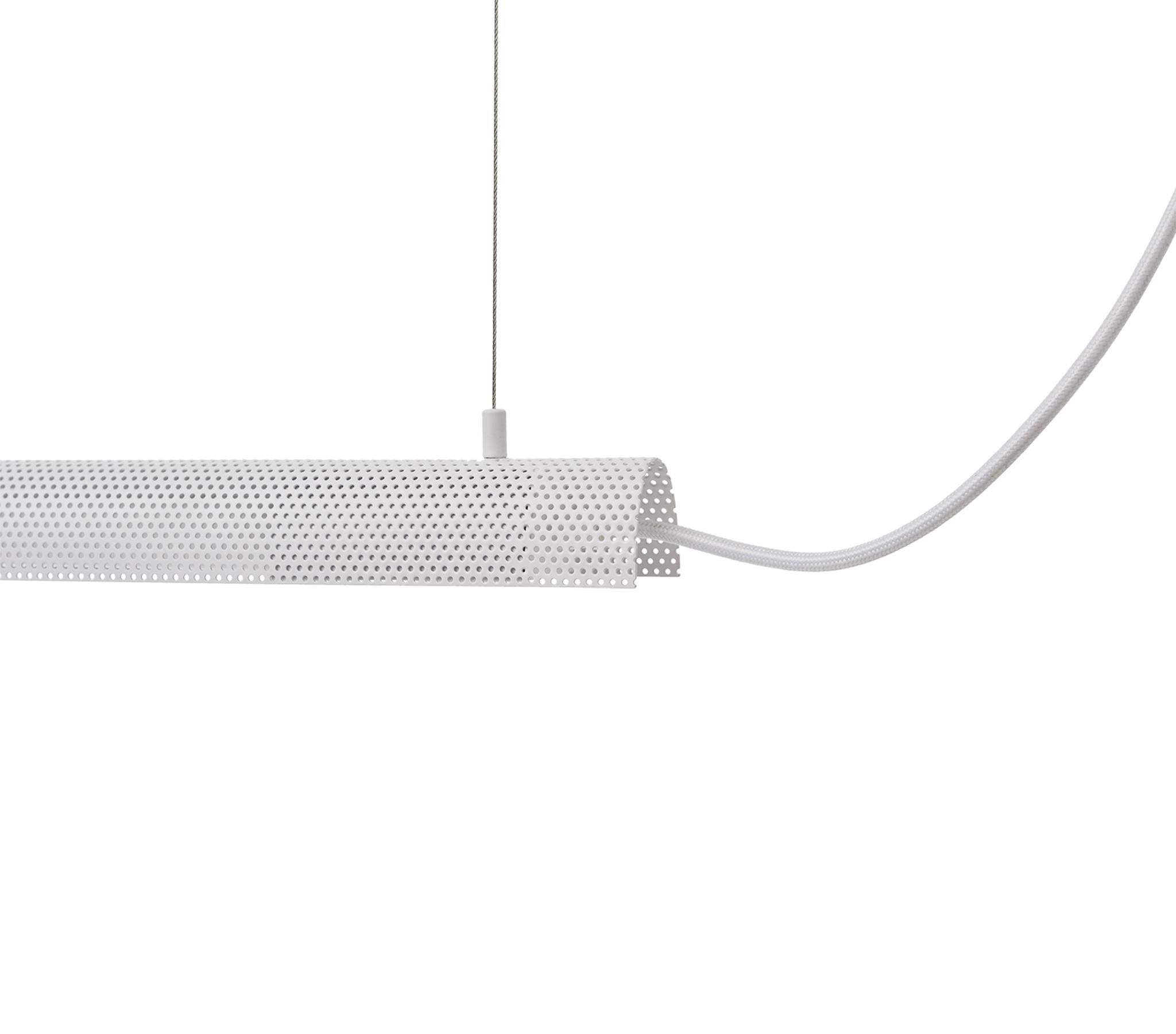 Scandinave moderne Lampe à suspension Radent de 1350 mm en blanc, par NUAD en vente