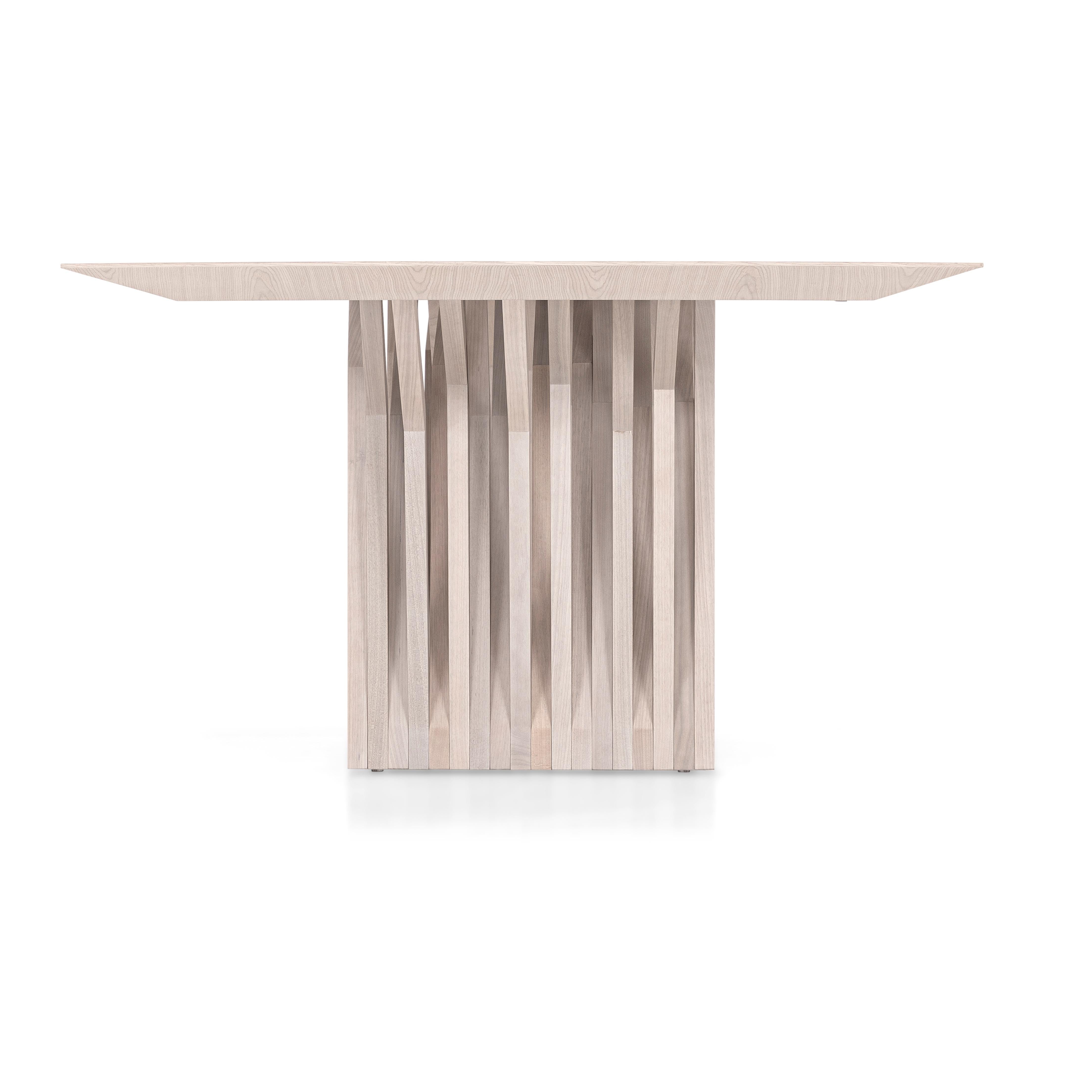 Placage Table de salle à manger en chêne Dover avec plateau plaqué de 118 pouces - Collection Radi en vente