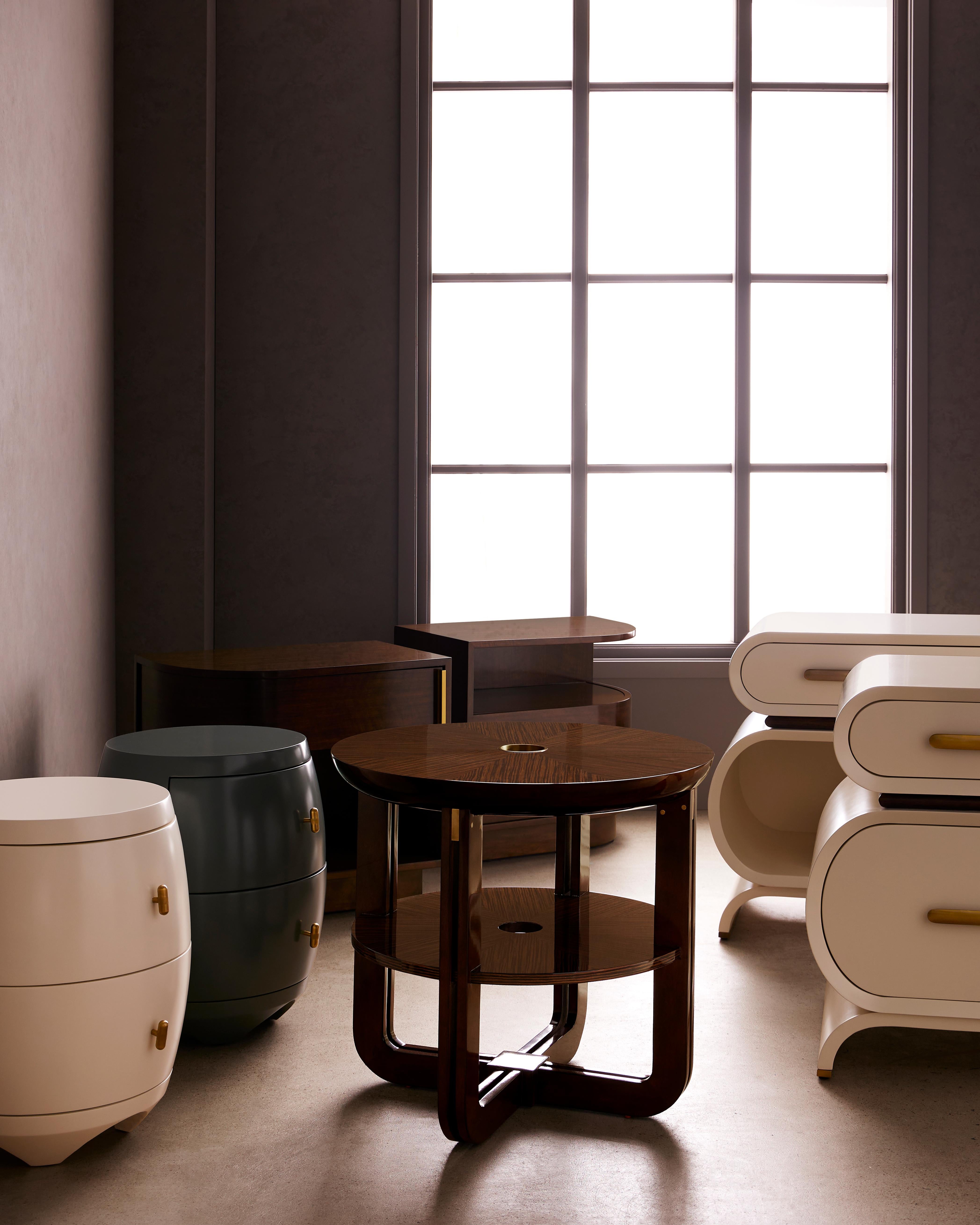 Table d'appoint radial en vente 2
