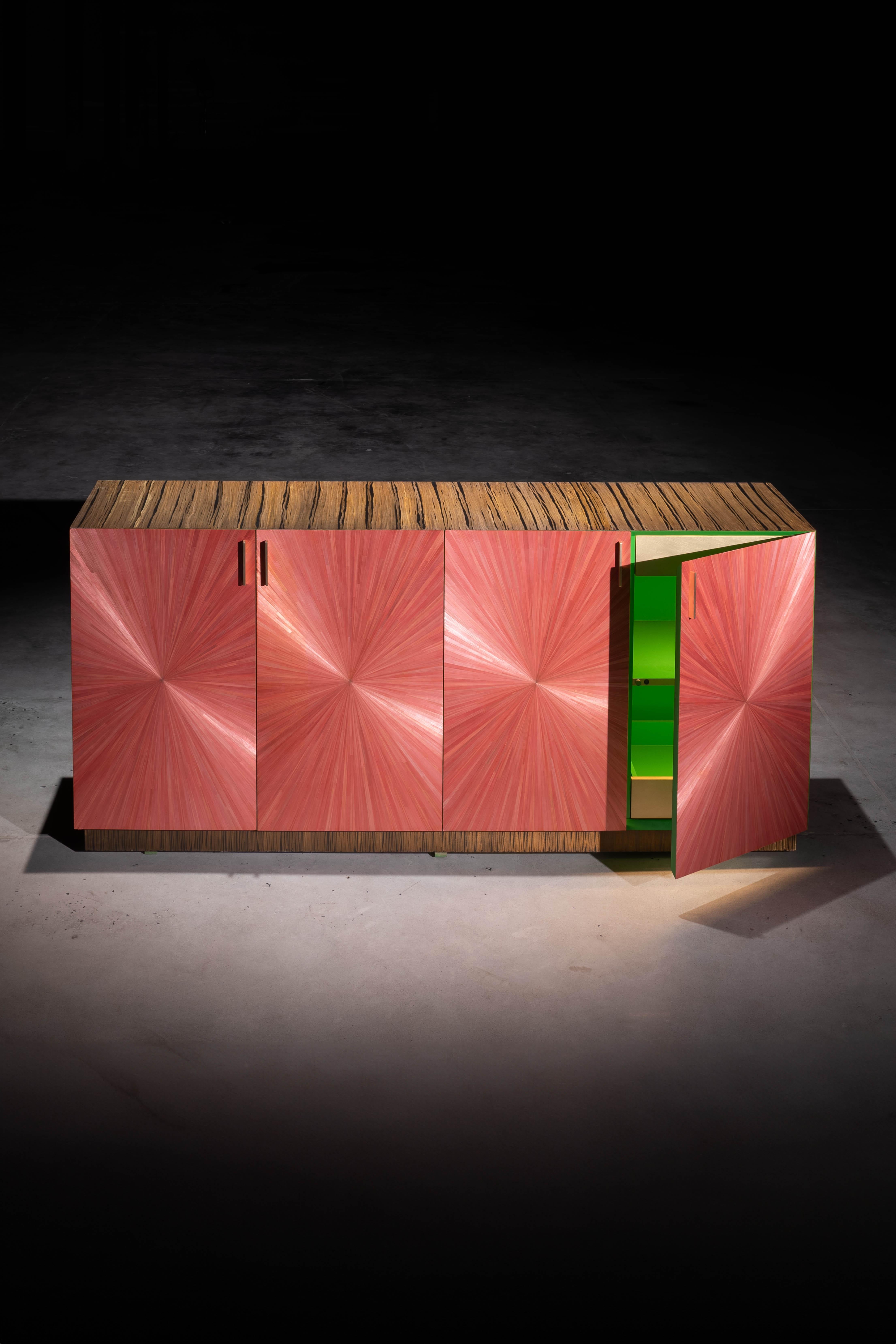 XXIe siècle et contemporain Crédence Radiance avec incrustation de paille en vente