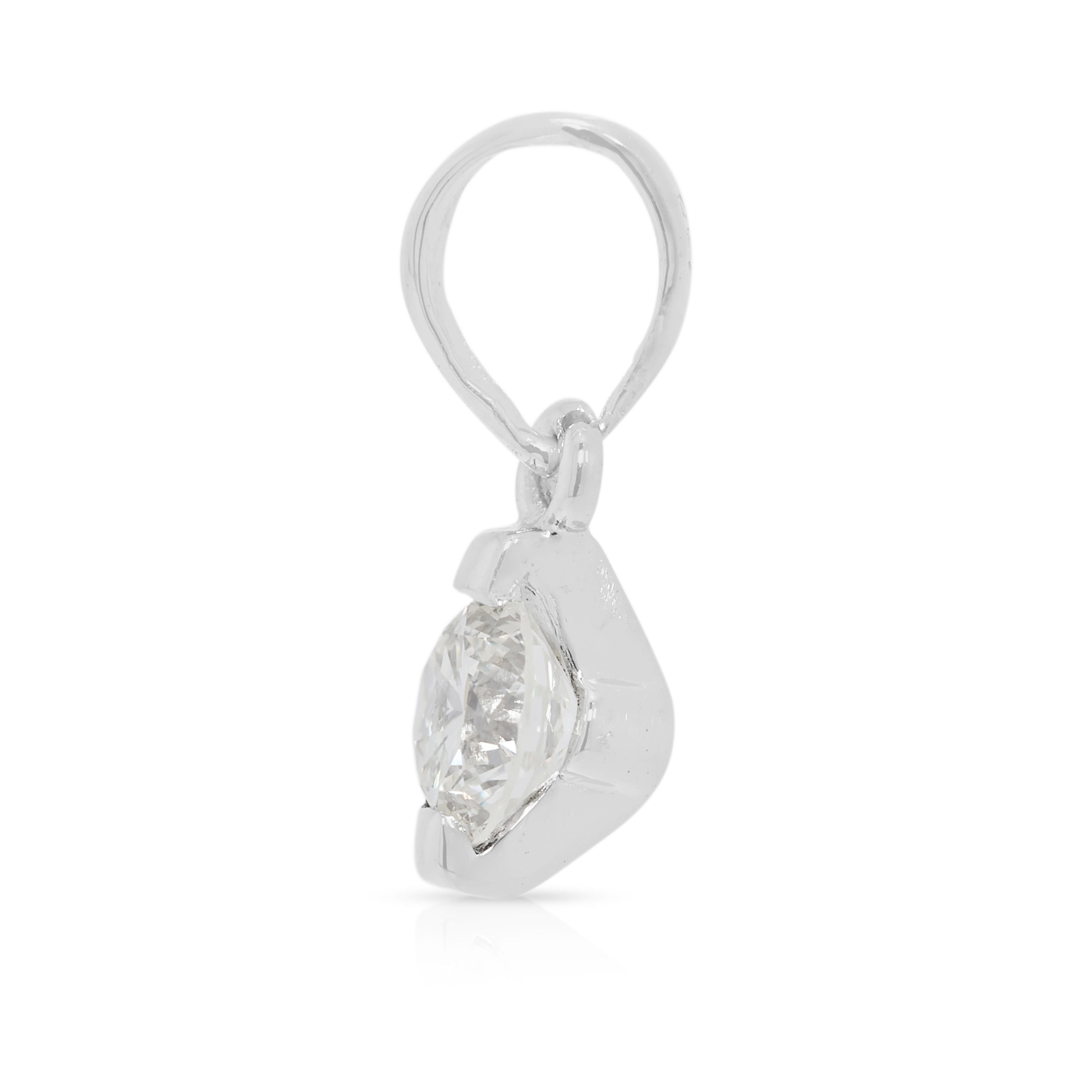 Pendentif solitaire en or blanc 18 carats avec diamant naturel de 0,20 ct radieux Pour femmes en vente