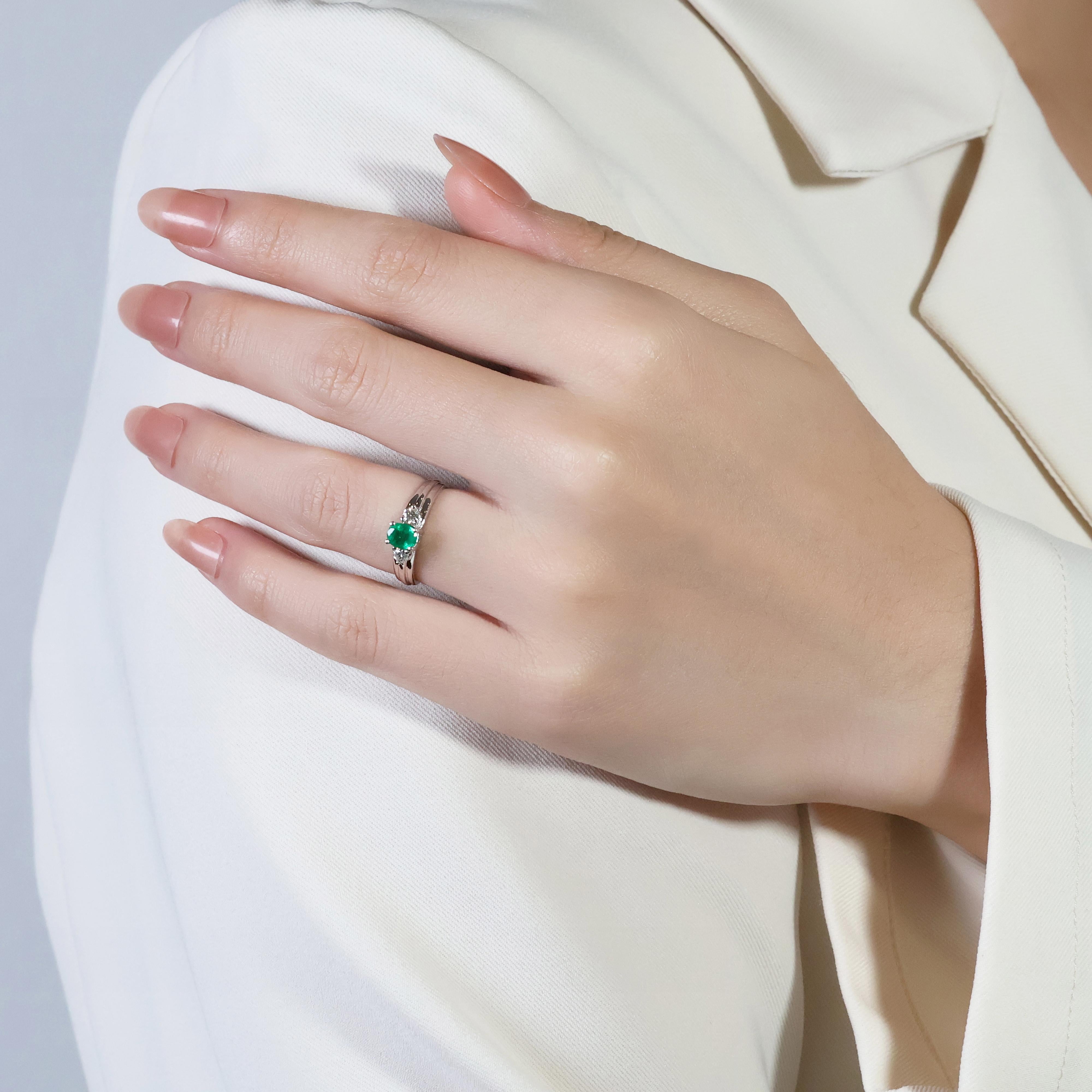 Radiant 0.26 carat Emerald Ring with Natural Diamonds in 18K White Gold 3