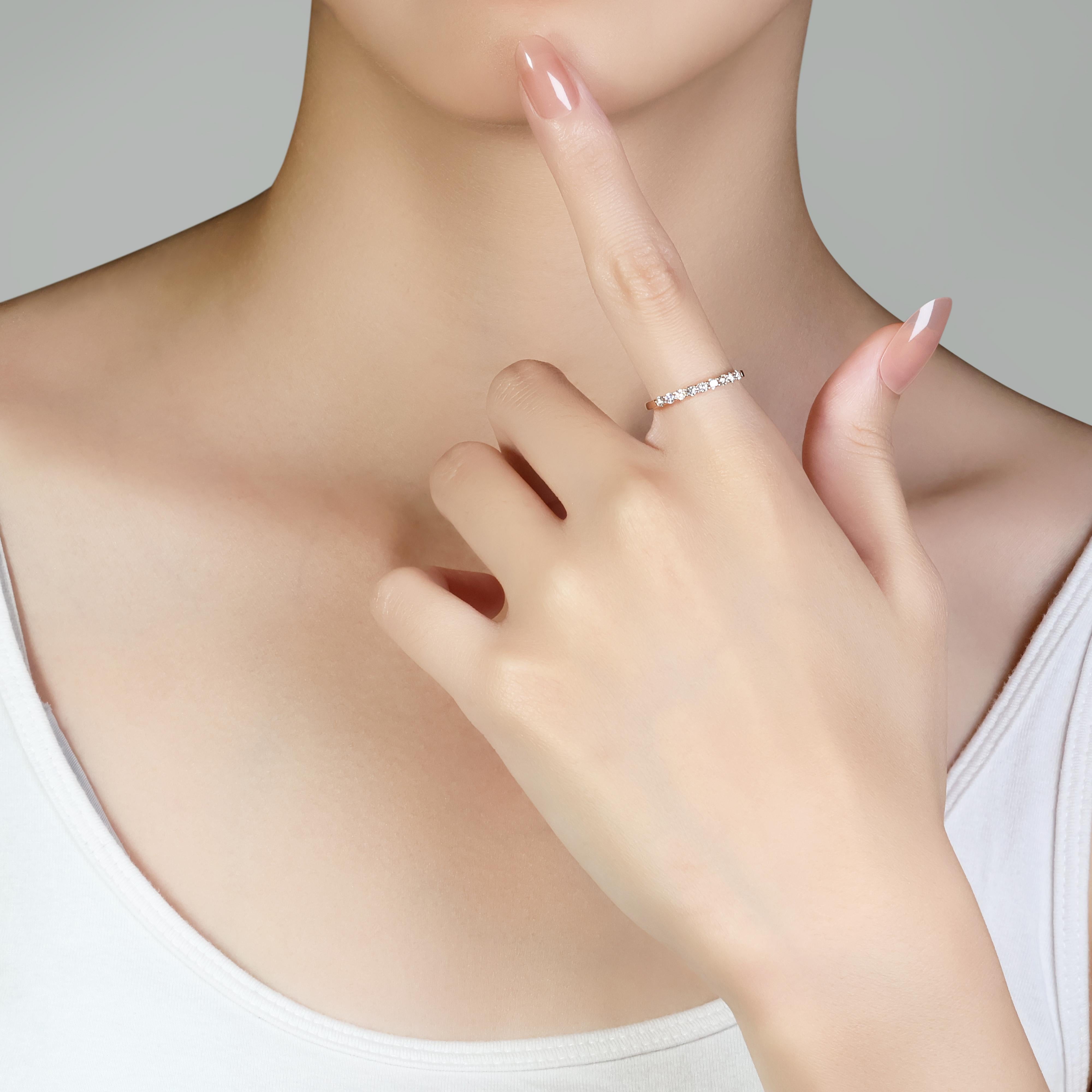 Anello mezza eternità con diamanti naturali da 0,27 carati in oro rosa 14K in vendita 4