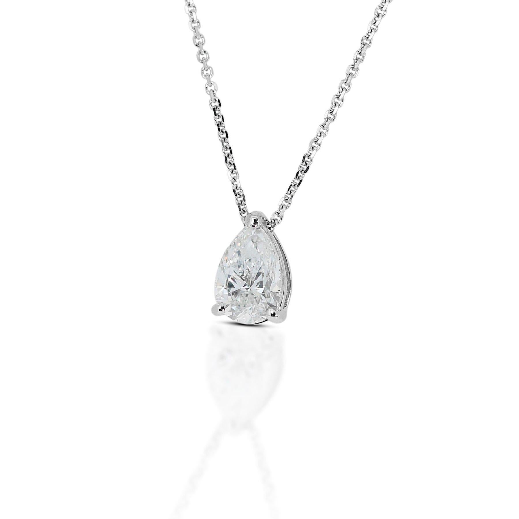 Radiant 0.70ct Diamond Solitaire Necklace with Pendant in 18k White Gold - GIA Certified

Elevate your look with this exquisite 18k white gold solitaire necklace. This piece showcases a stunning 0.70-carat pear-shaped diamond. The delicate 42cm