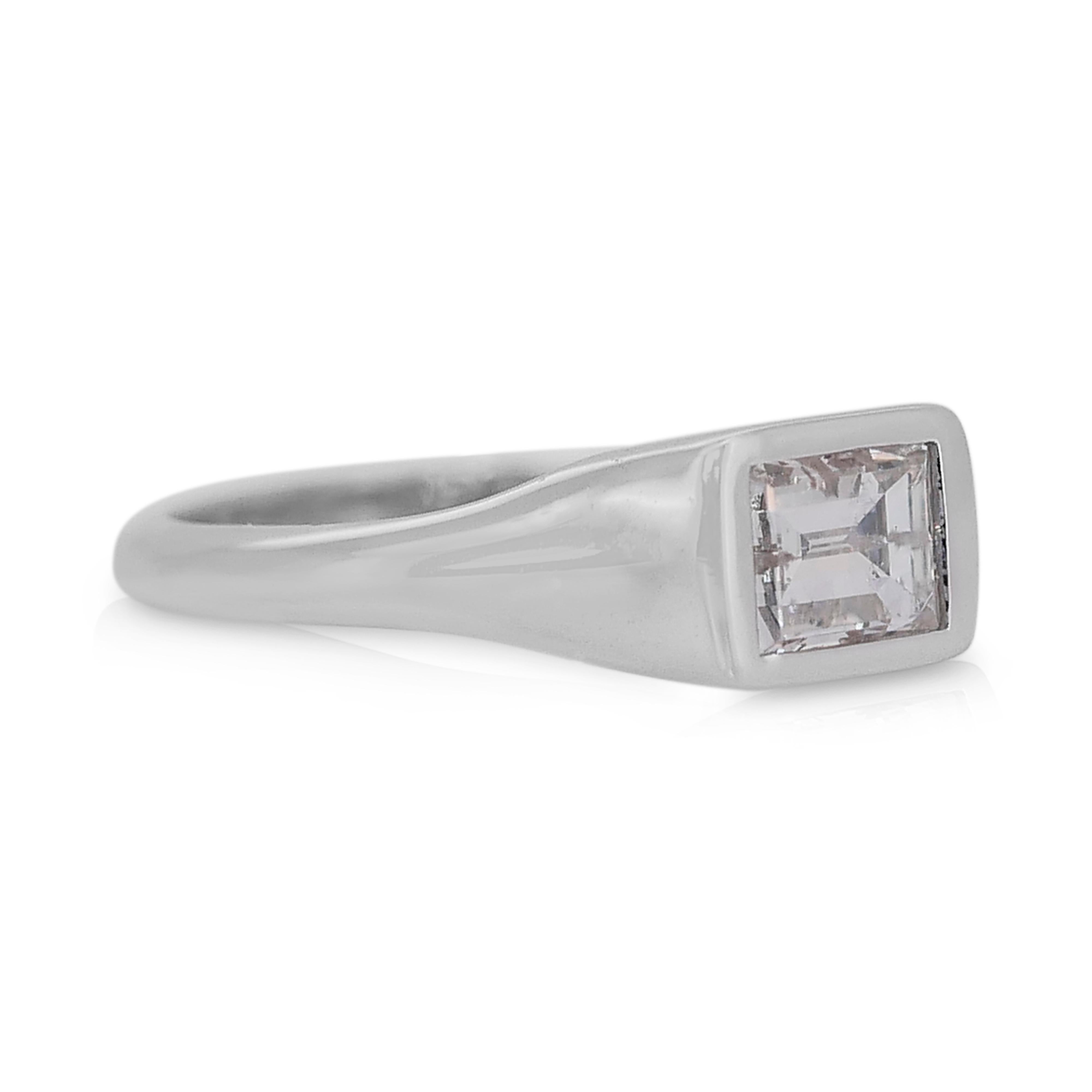 Radiant 0.70ct Diamond Solitaire Ring in 14k White Gold - IGI Certified

Experience timeless elegance with this exquisite 14k white gold diamond solitaire ring, featuring a stunning emerald-cut diamond as the centerpiece. Weighing 0.70 carats, the