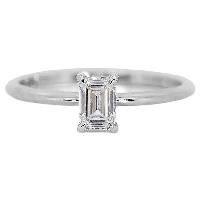 Radiant 0.70ct Emerald-Cut Solitaire Diamond Ring in 18k White Gold - GIA  For Sale