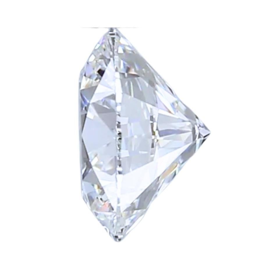 Radioso diamante a forma rotonda con taglio ideale triplo eccellente da 0.86 carati - Certificato GIA 

Questo eccezionale diamante tondo brillante da 0,86 carati è il pezzo forte di qualsiasi gioielleria. Con un'ambita tripla qualità di taglio
