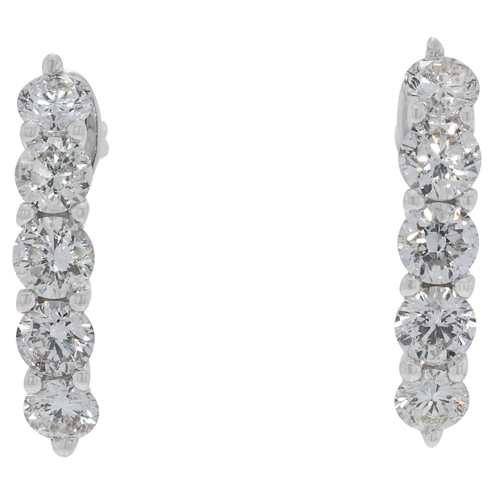 Strahlende 0,93ct natürliche Diamanten Ohrringe in 18k Weißgold im Angebot