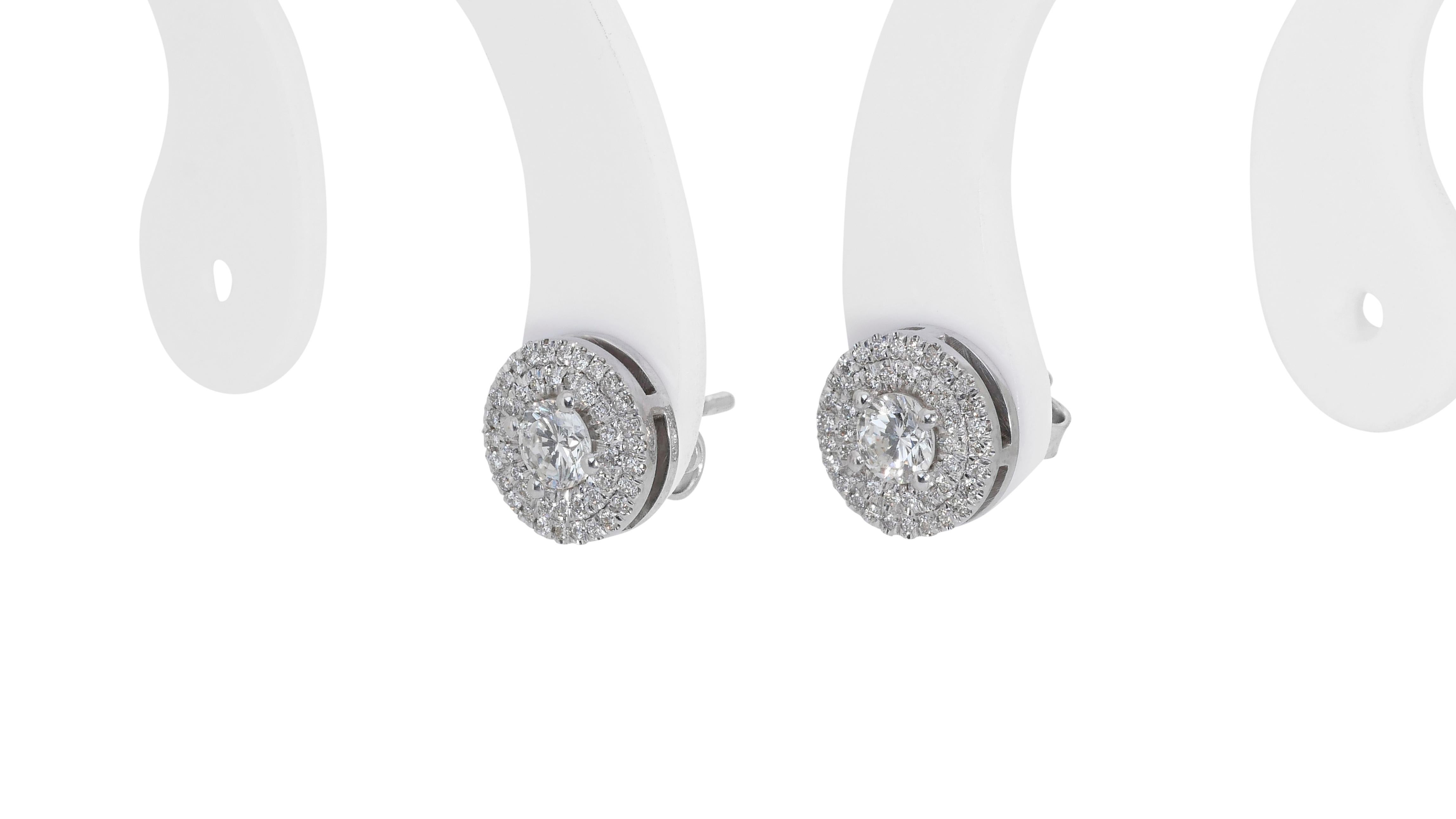 Radiant 1.20ct Diamonds Halo Stud Earrings in 18k White Gold - GIA Certified In New Condition For Sale In רמת גן, IL