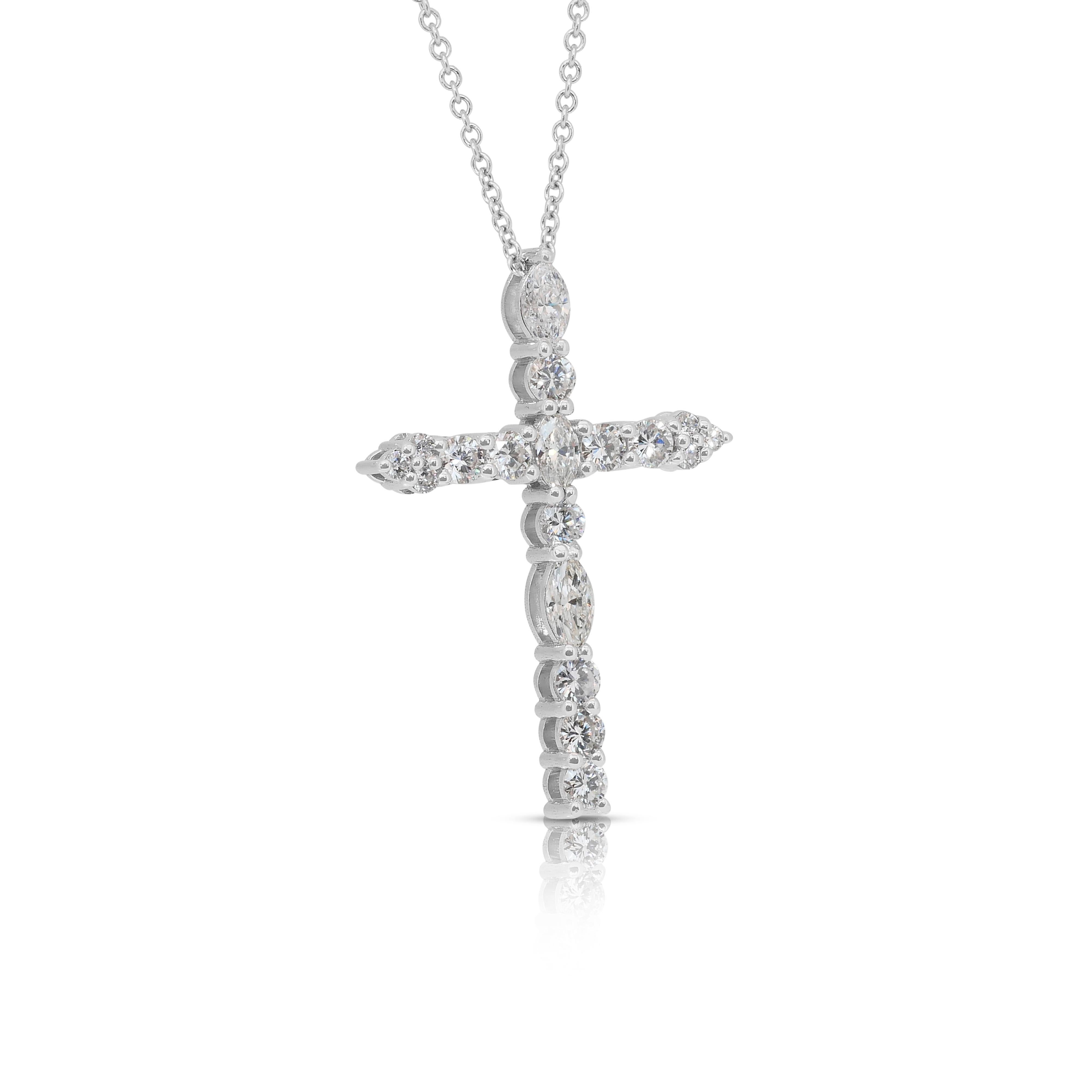 Round Cut Radiant 1.22ct Diamonds Necklace with Cross Pendant in 18k White Gold For Sale