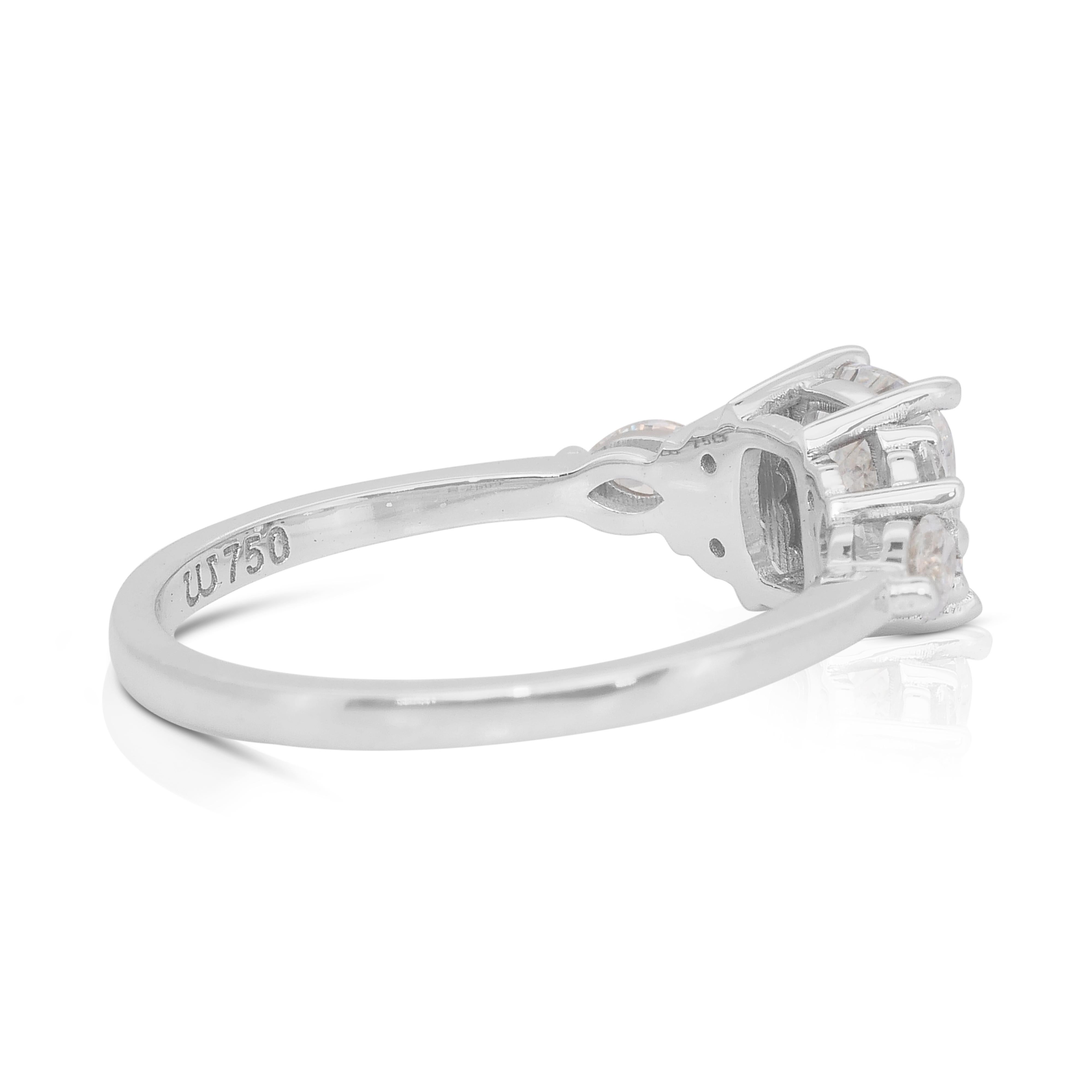 Taglio cuscino Anello con pavé di diamanti da 1,40 carati in oro bianco 18 carati - Certificato GIA in vendita