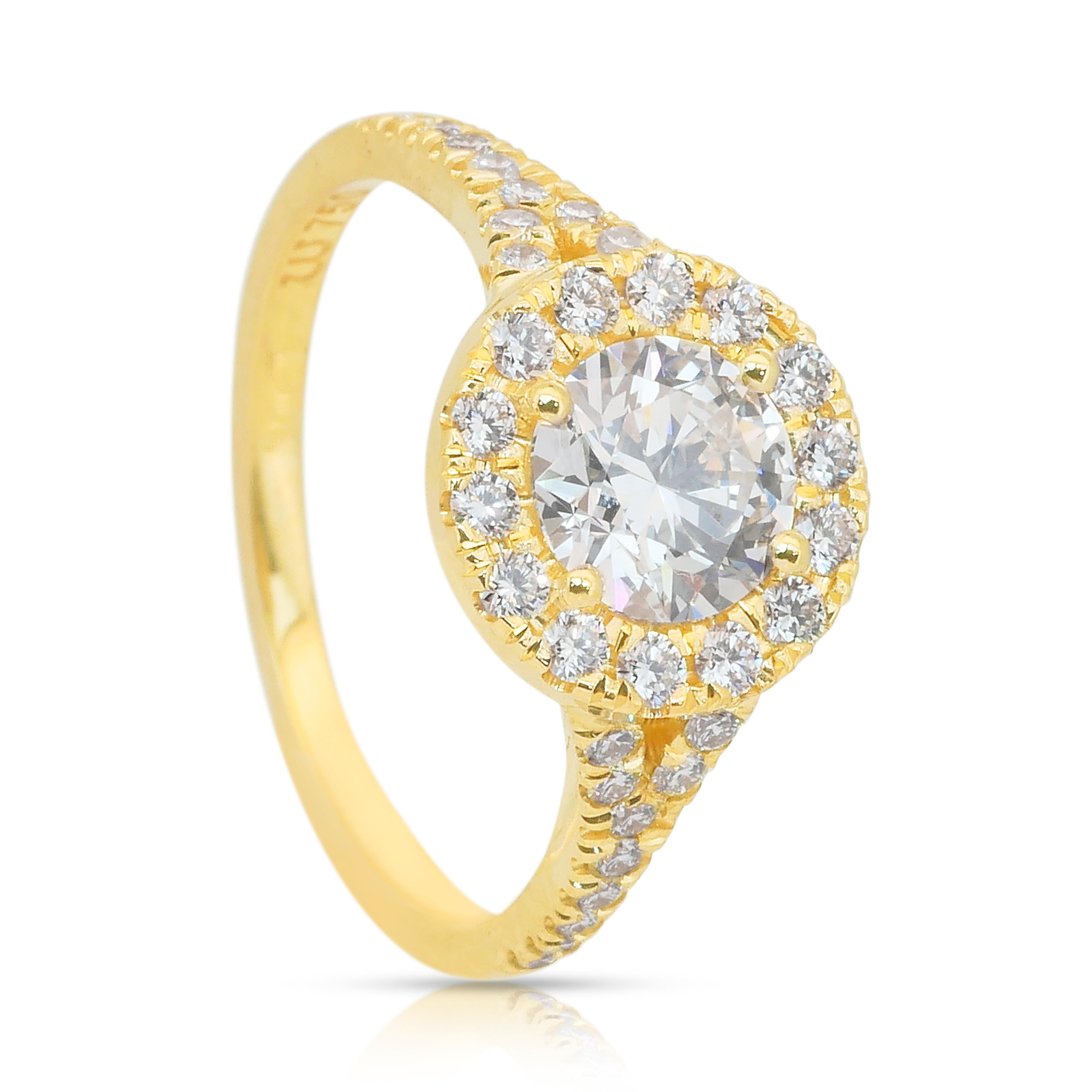 Anillo Halo de Diamantes Radiantes de 1.41ct en Oro Amarillo de 18k - Certificado IGI en venta 3