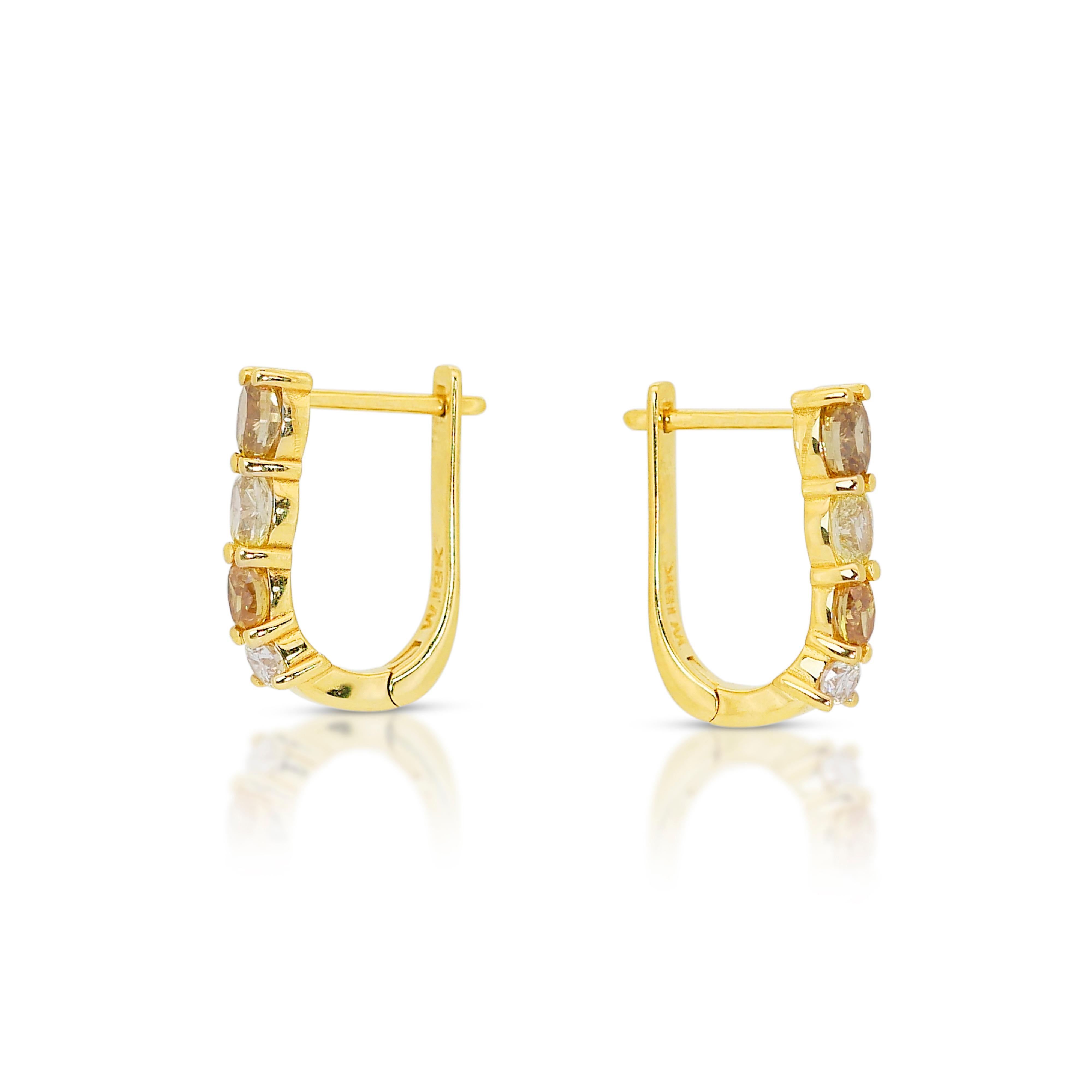 Radiant 1.44 ct Fancy Colored Diamond Earrings in 18k Yellow Gold - IGI  In New Condition For Sale In רמת גן, IL