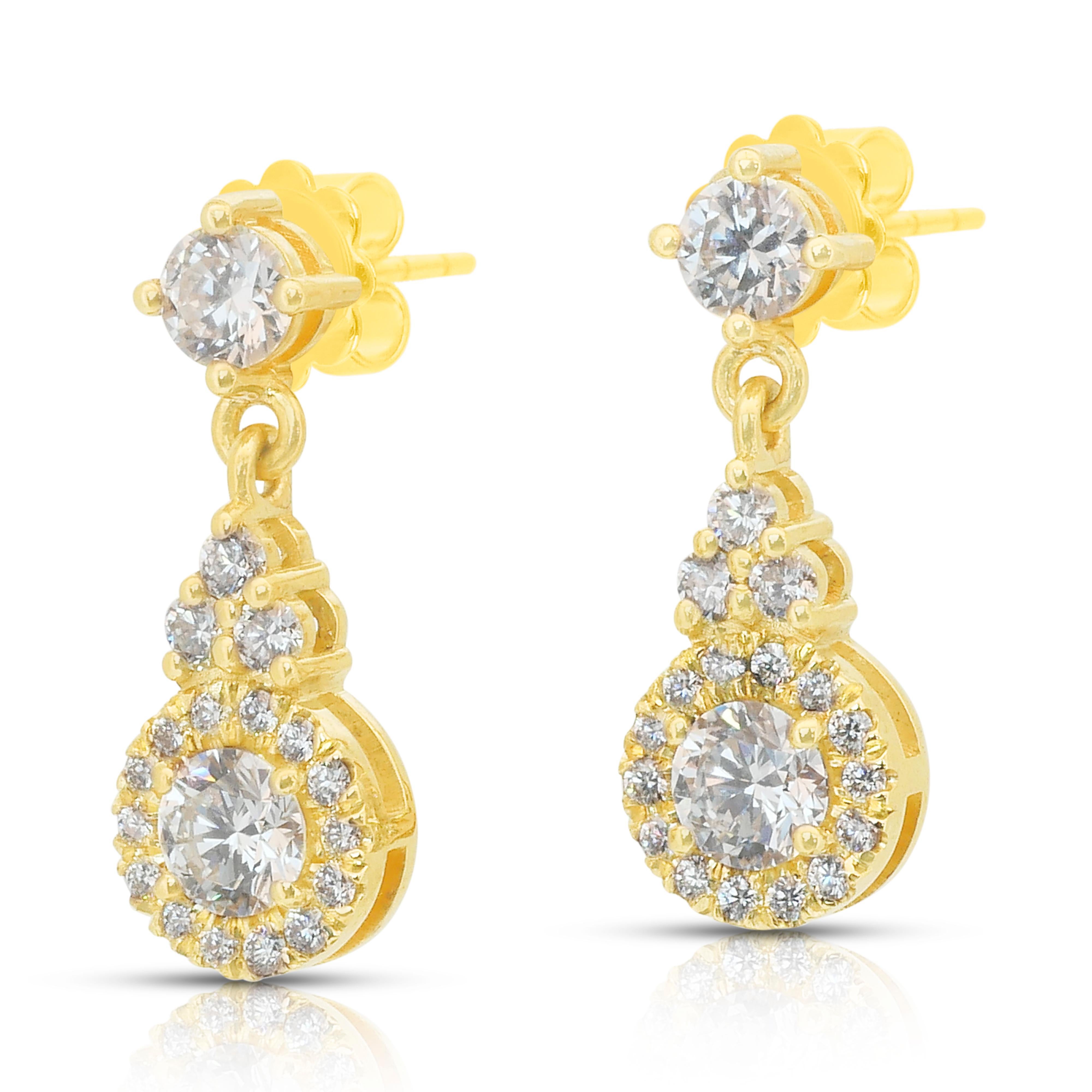 Pendientes de Gota de Diamantes Radiantes de 1.46ct en Oro Amarillo de 18k - Certificado IGI en Nuevo estado para la venta en רמת גן, IL